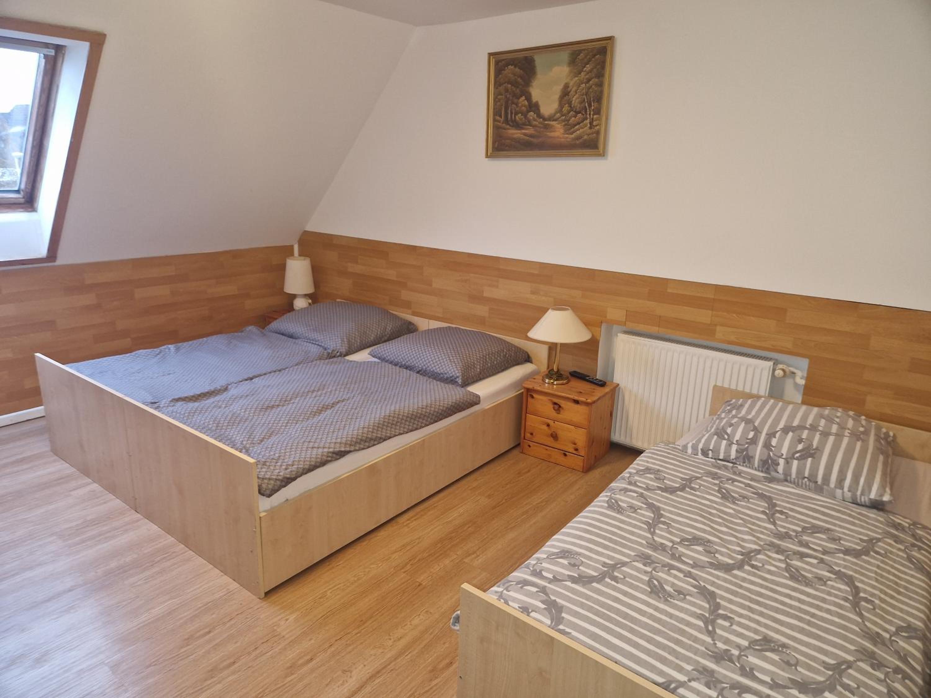 Economy Quadruple Room with Shared Bathroom photo 1