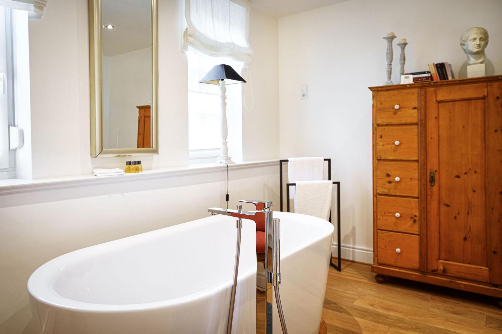 Junior Suite with Balcony photo 3