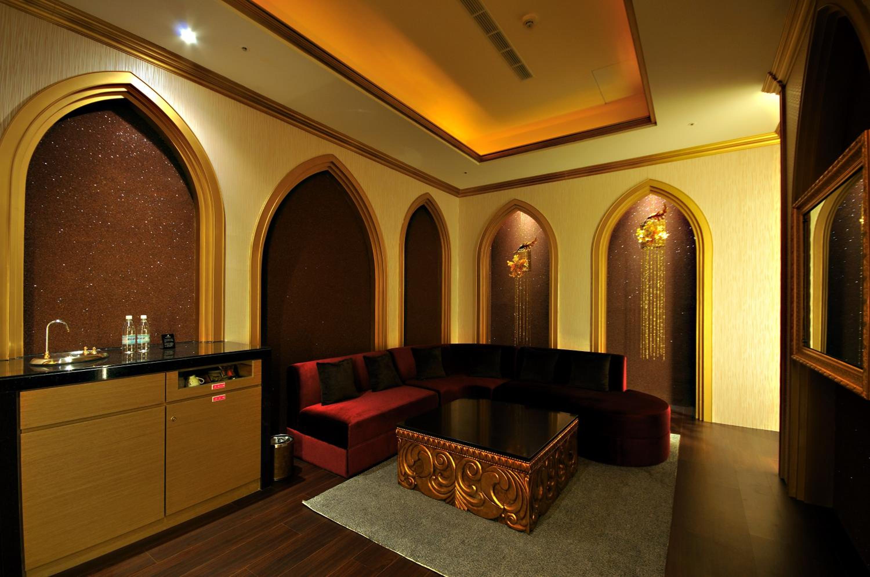 Deluxe Family Room photo 3