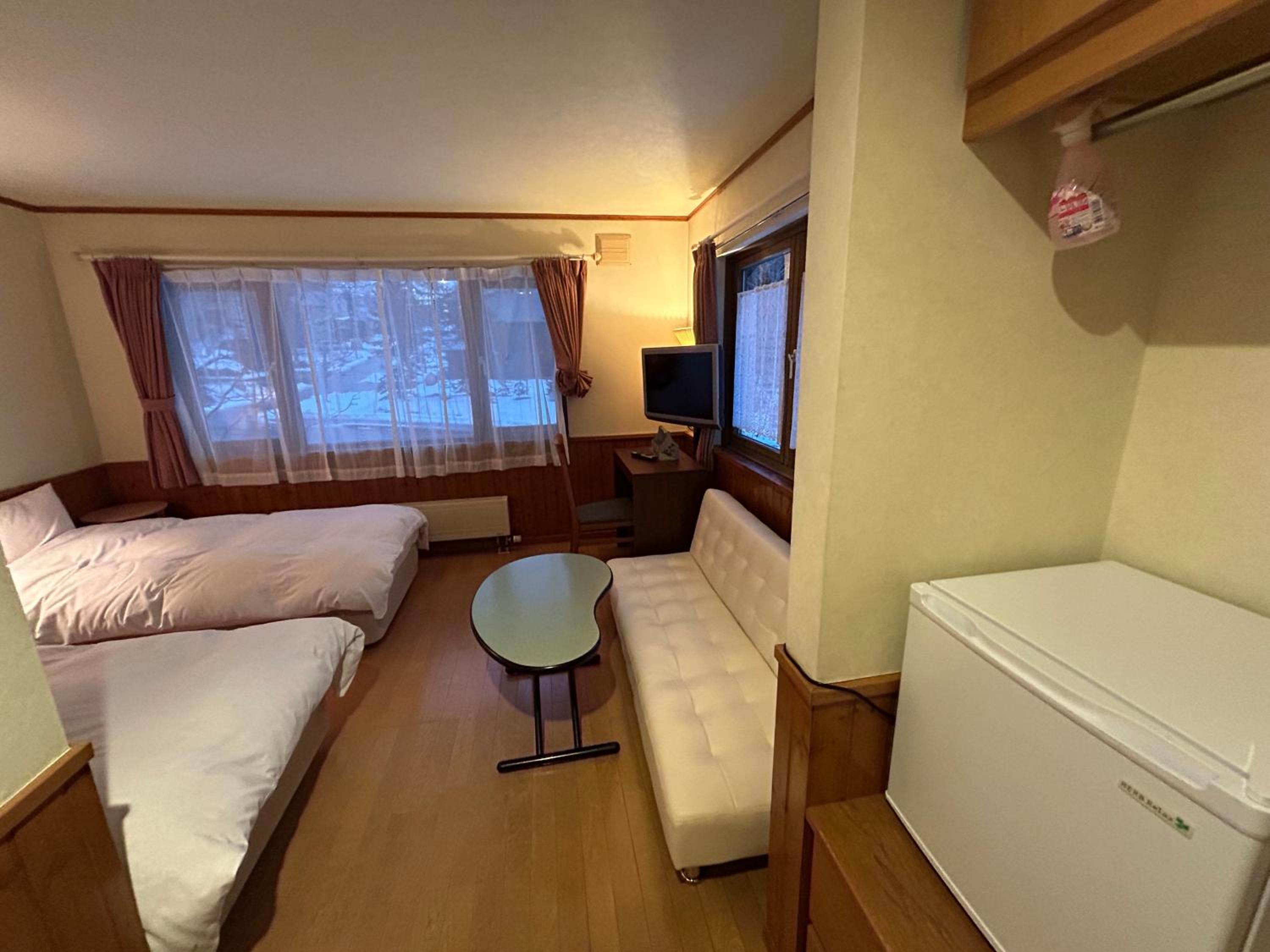 Twin Room with Bath
