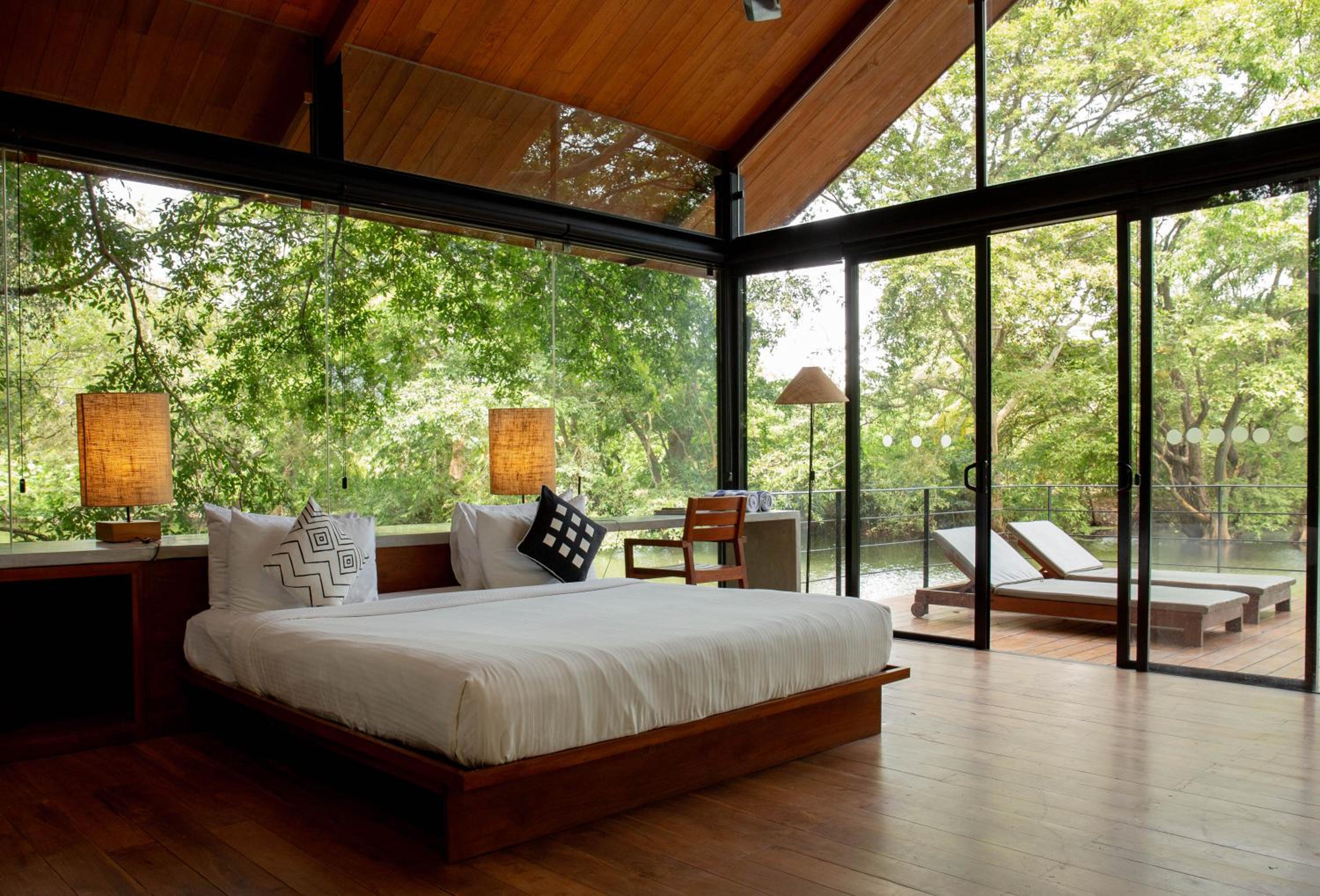Attikka - Water Chalet with Plunge Pool (10% off on food)