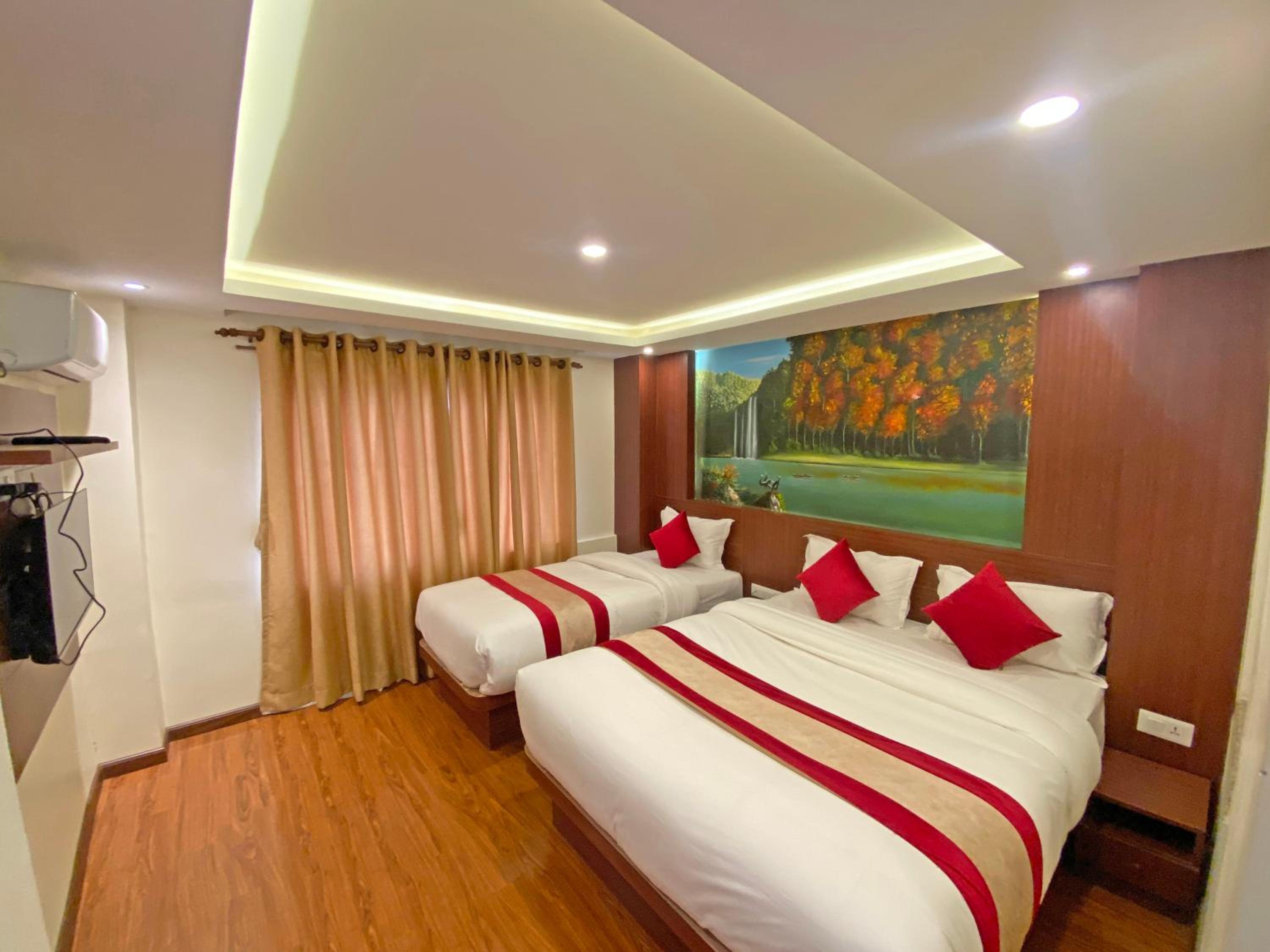 Deluxe Double or Twin Room - Photo 21