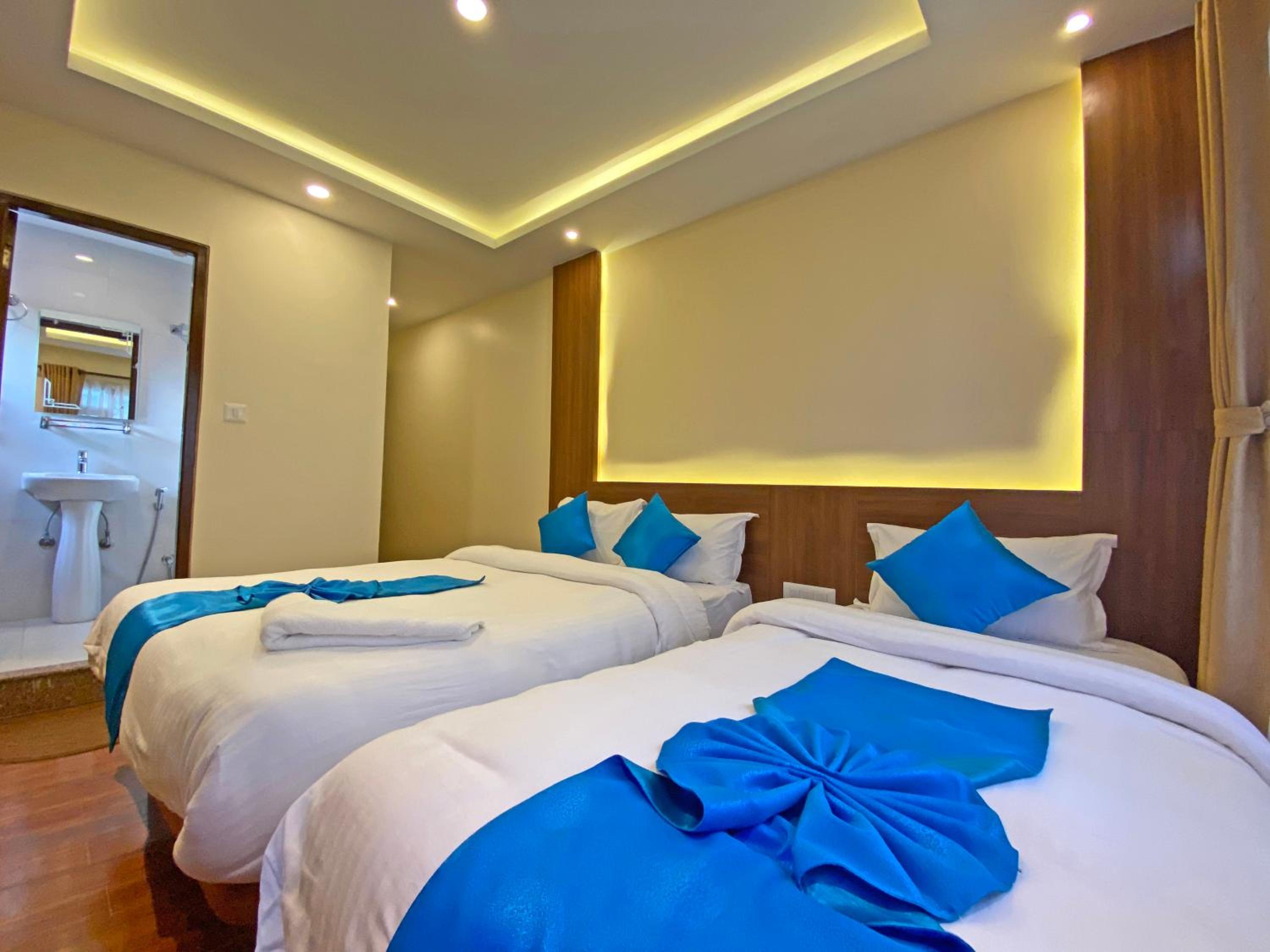 Deluxe Double or Twin Room - Photo 24