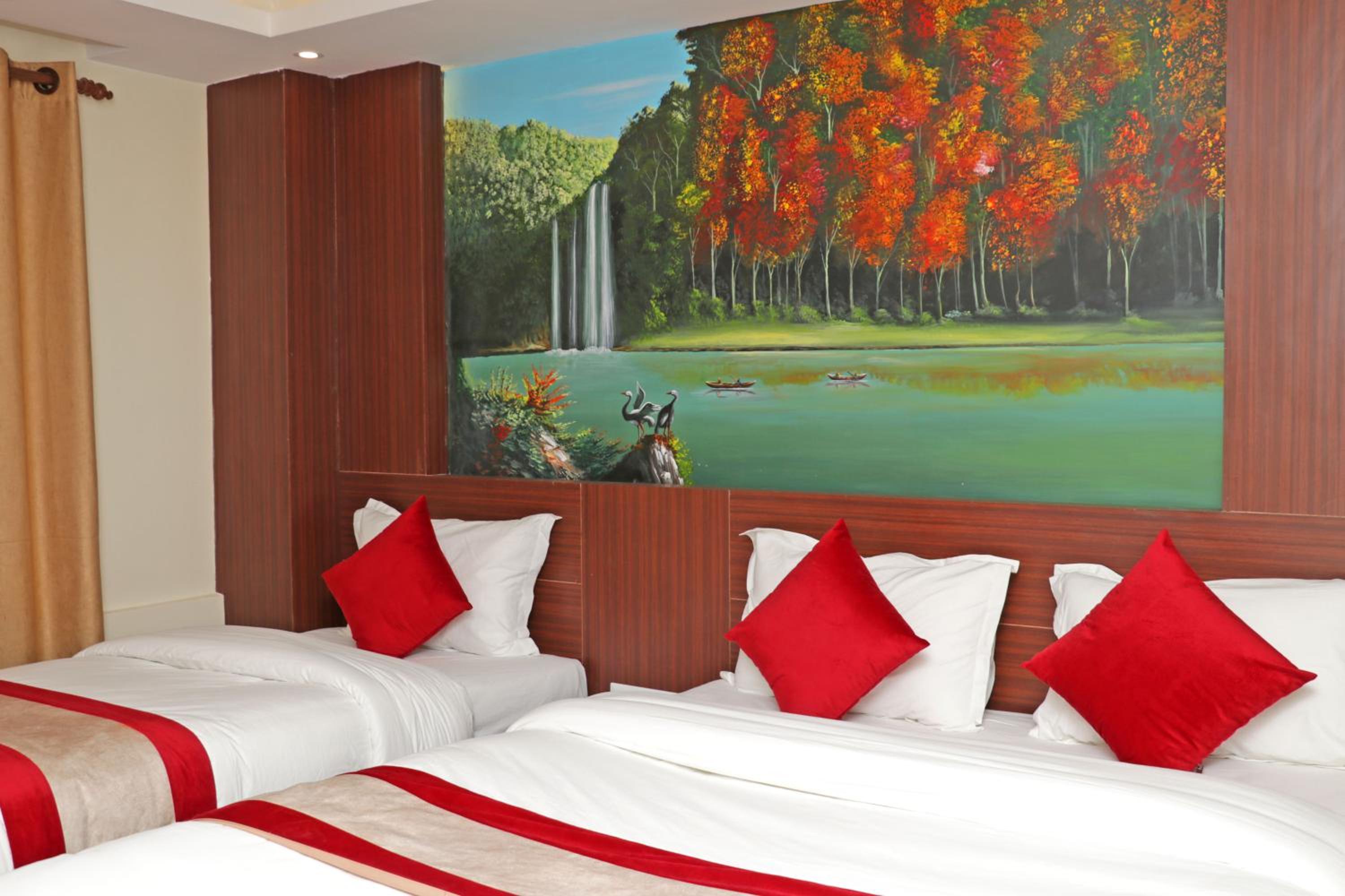 Deluxe Double or Twin Room - Photo 25