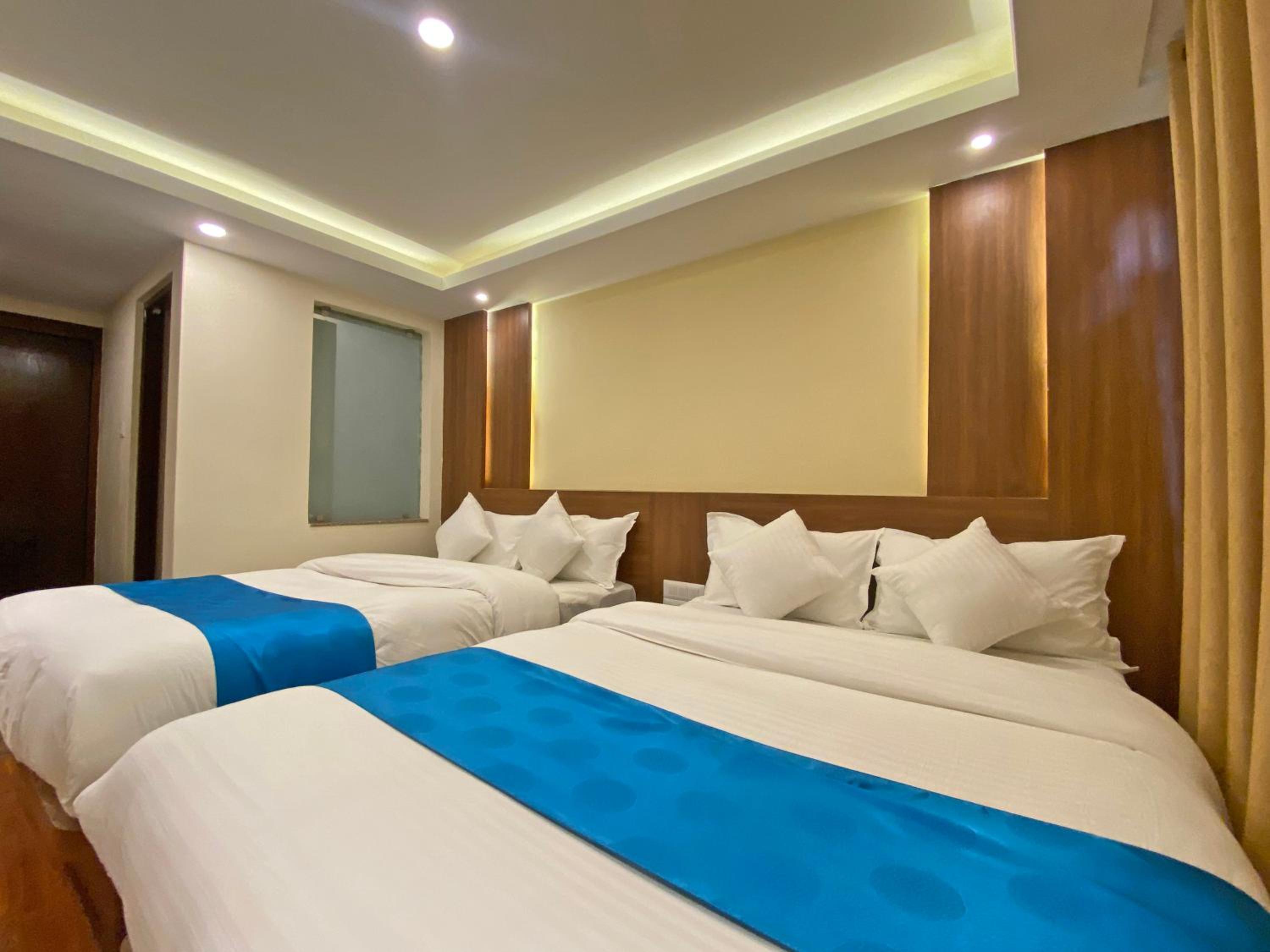 Deluxe Double or Twin Room - Photo 4