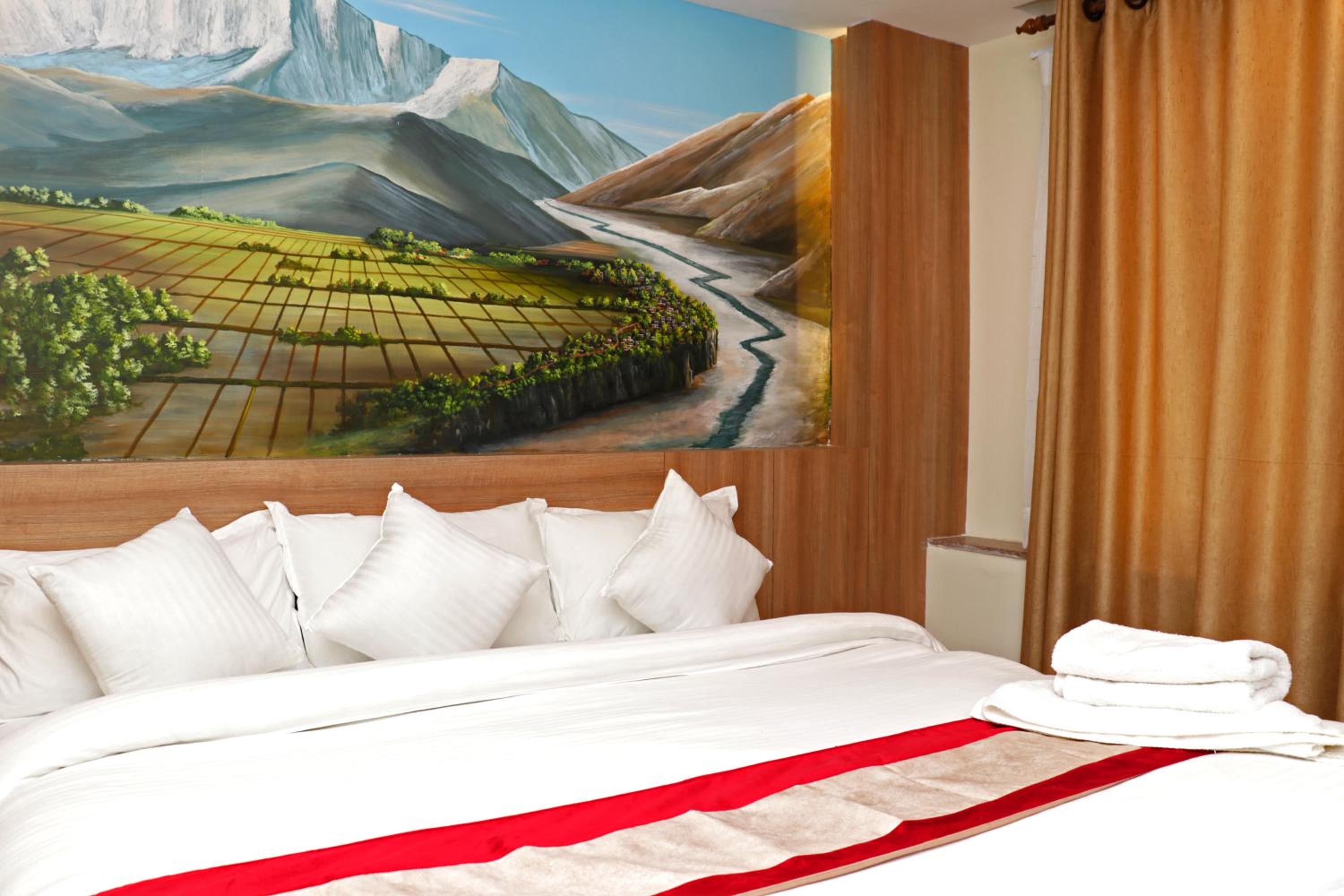 Deluxe Double Room - Photo 19