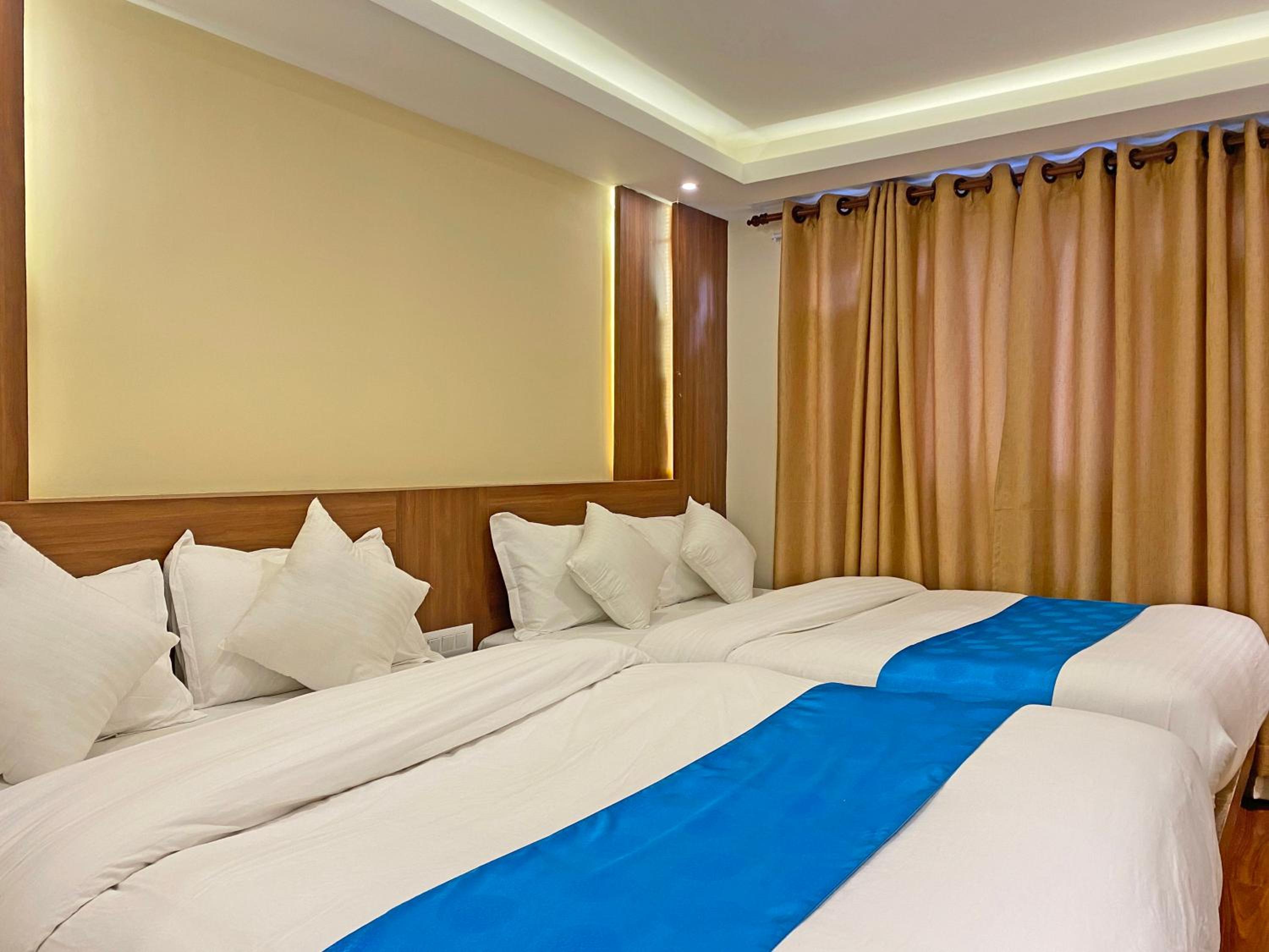 Deluxe Quadruple Room