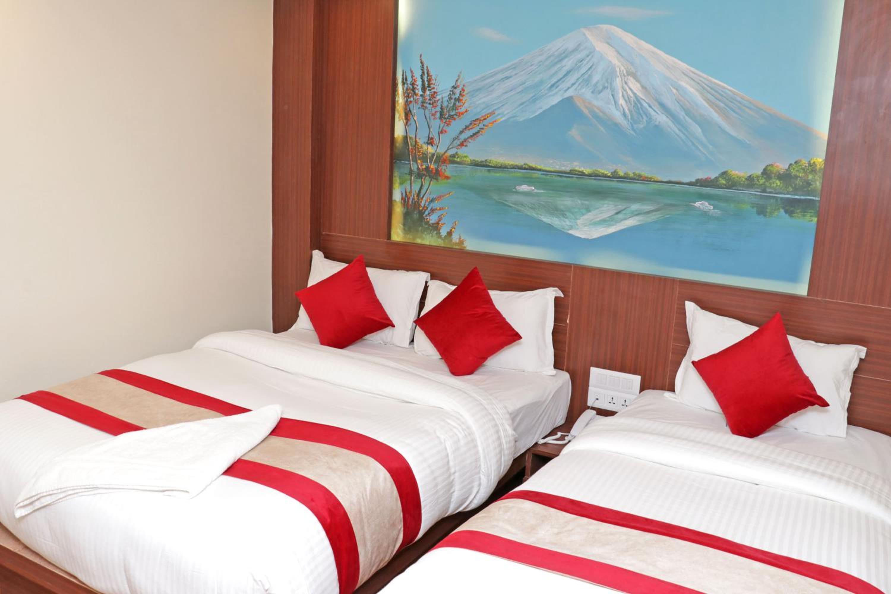 Deluxe Double or Twin Room - Photo 28
