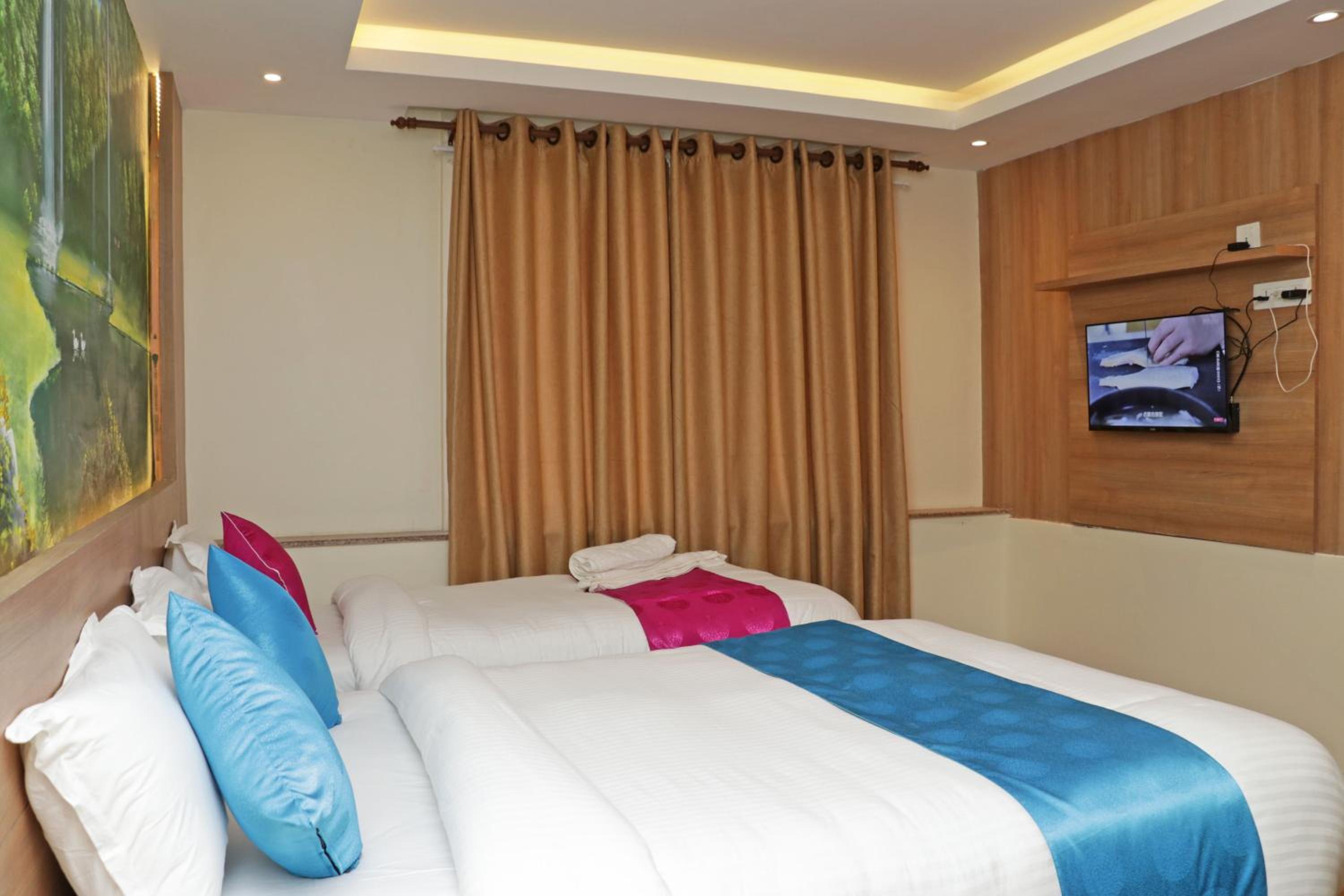 Deluxe Double or Twin Room - Photo 29