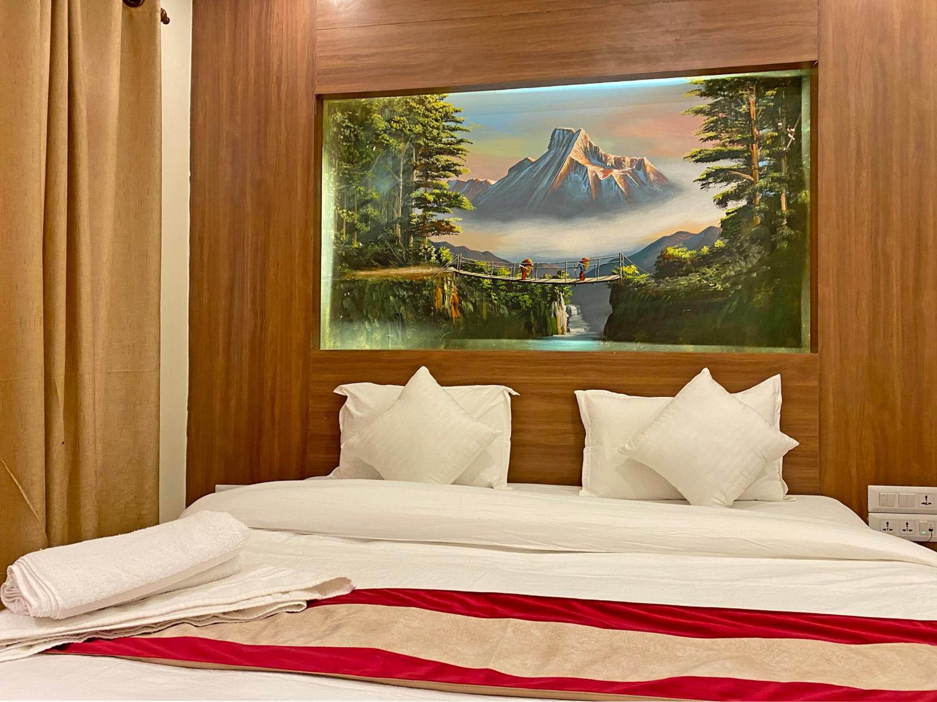 Deluxe Double Room - Photo 14