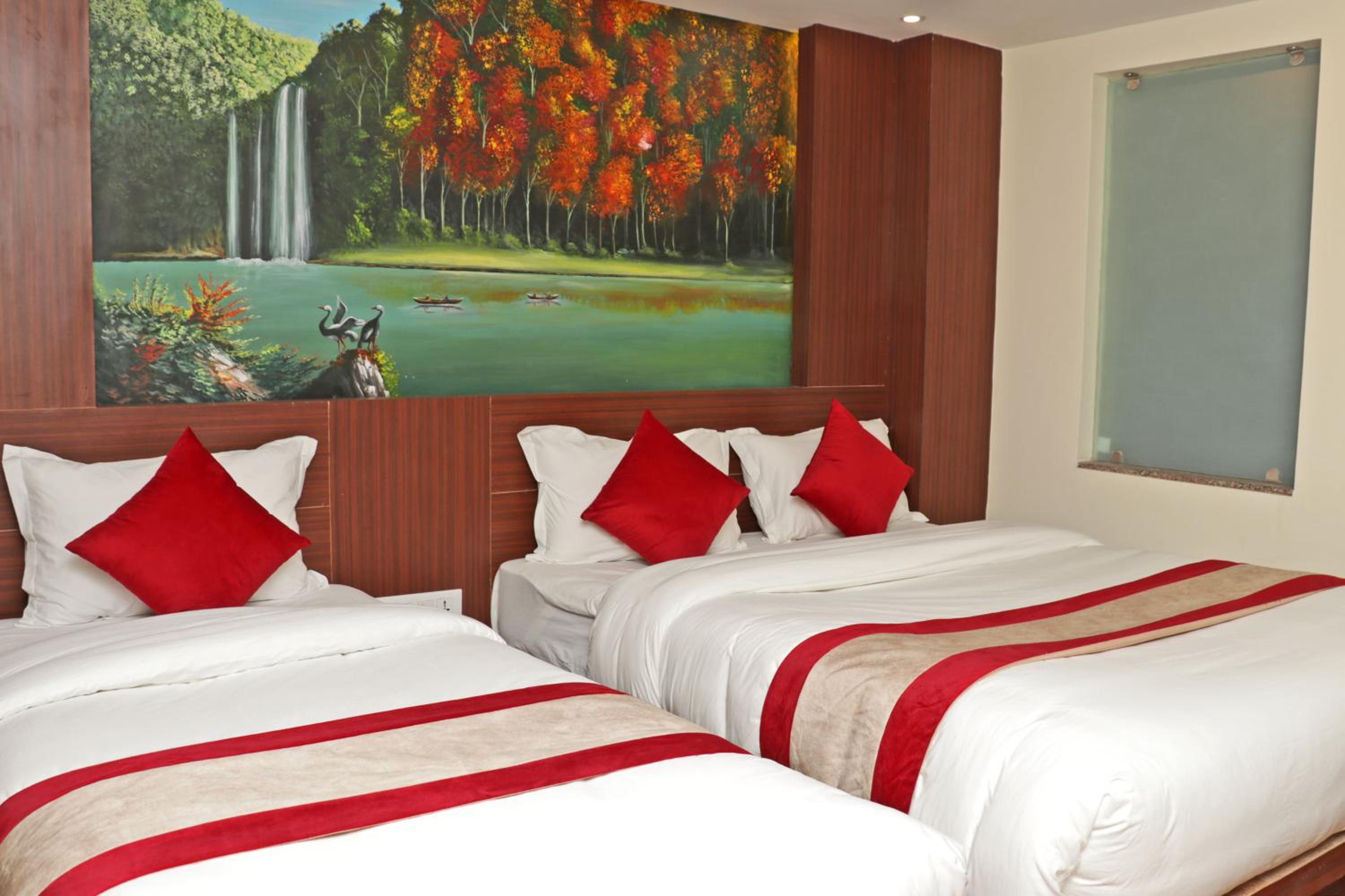 Deluxe Double or Twin Room - Photo 31