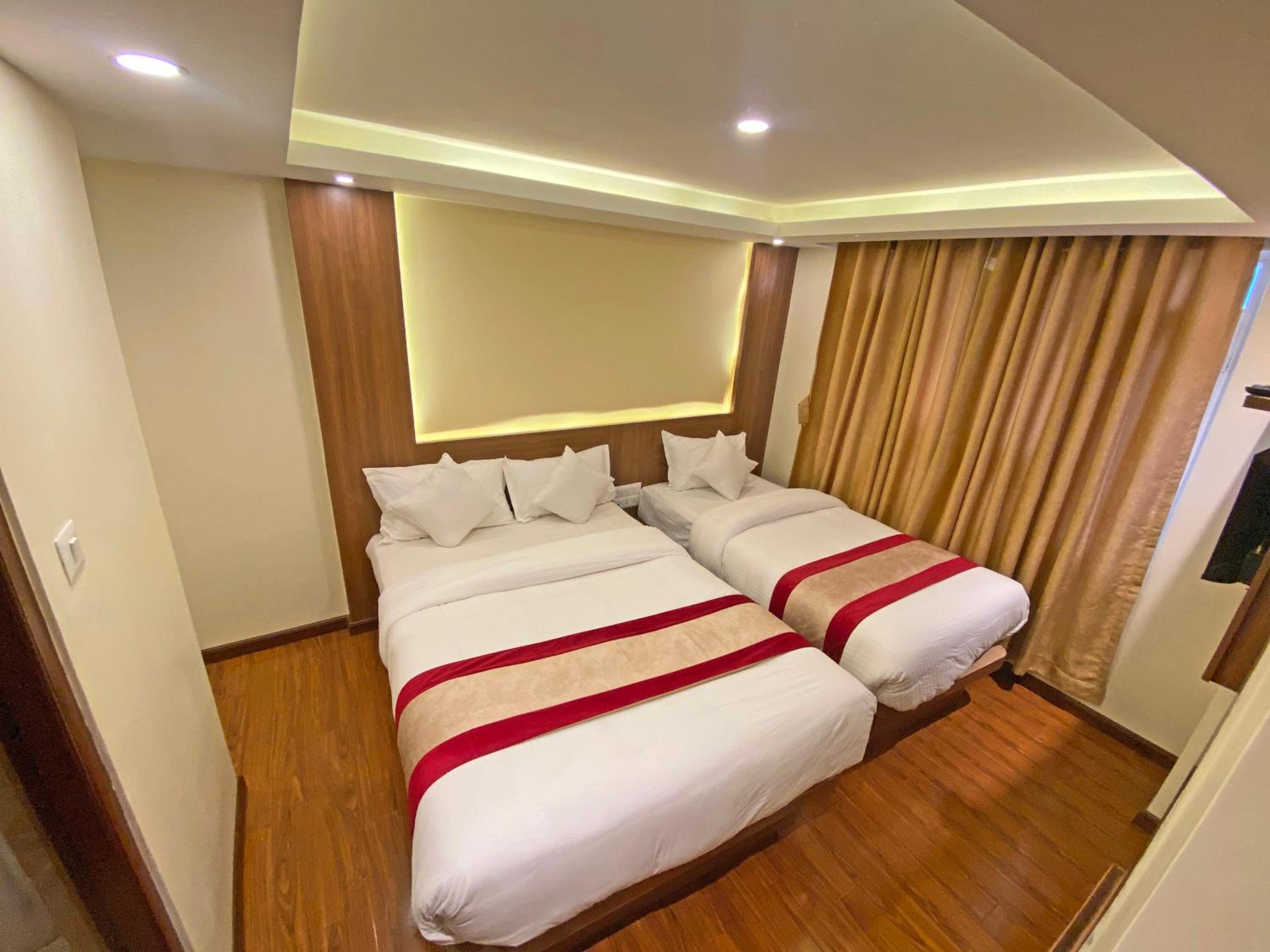 Deluxe Double or Twin Room - Photo 35