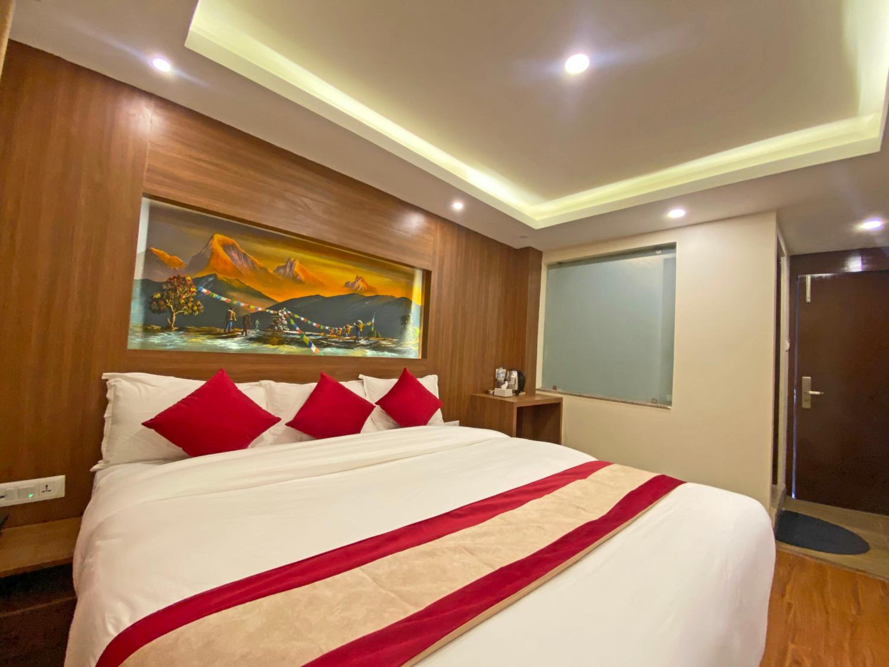 Deluxe Double Room - Photo 12