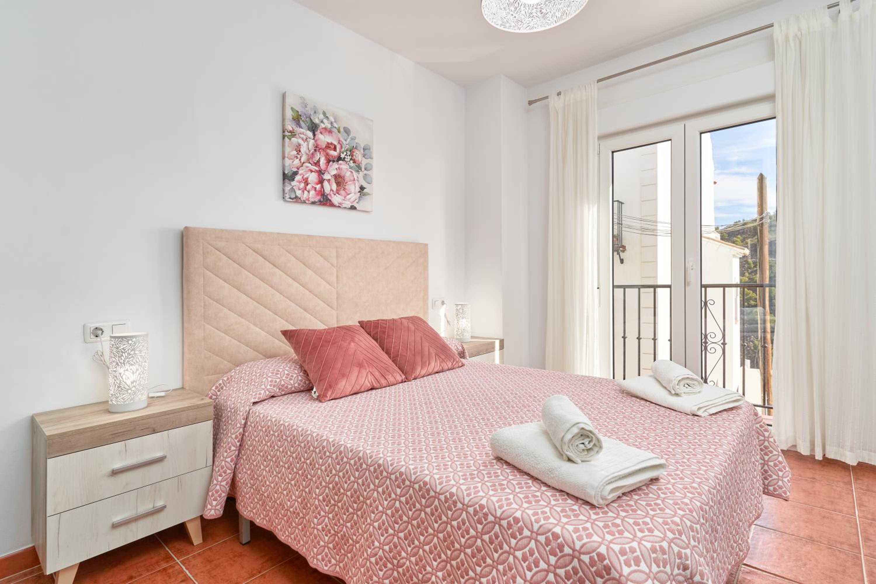 Two-Bedroom Deluxe Apartment with Ocean View photo 2
