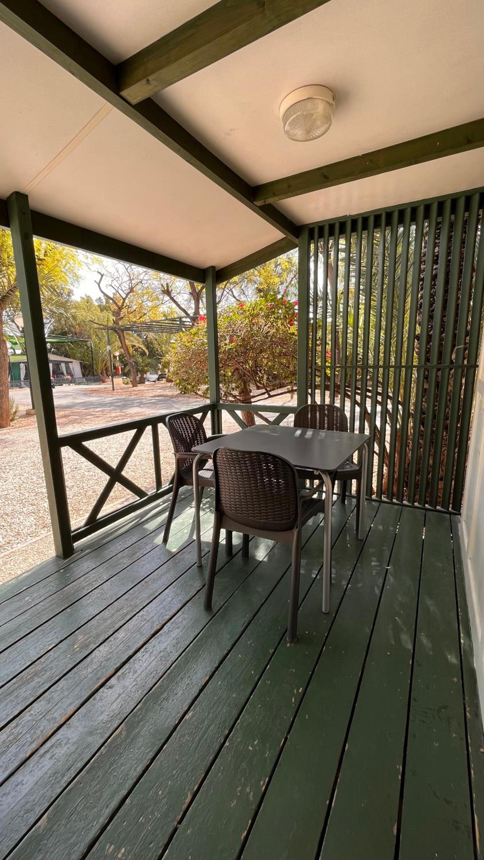 Family Bungalow - Photo 7