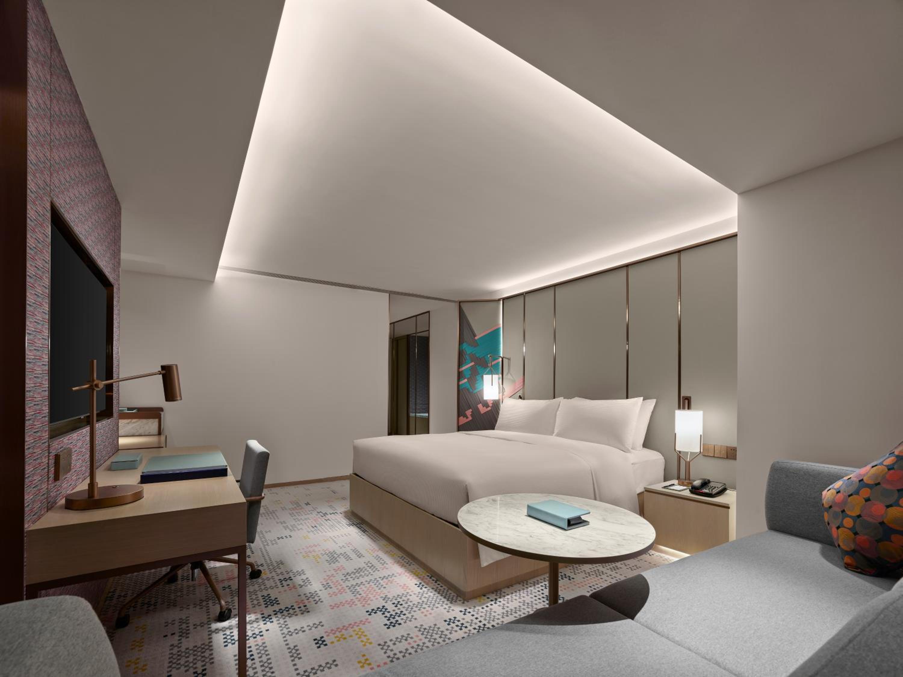 Deluxe King Room - Photo 1