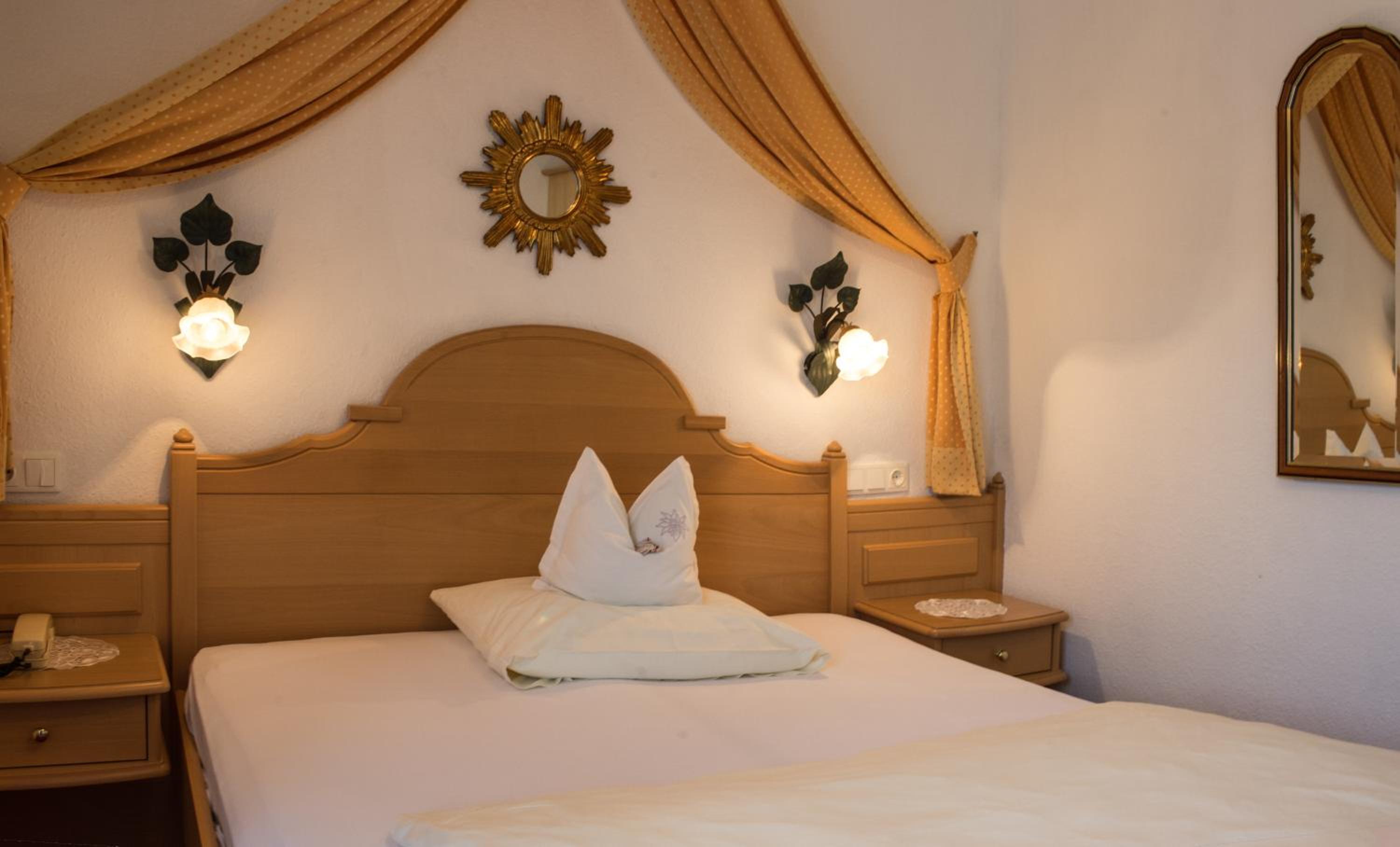 Small Double Room photo 1