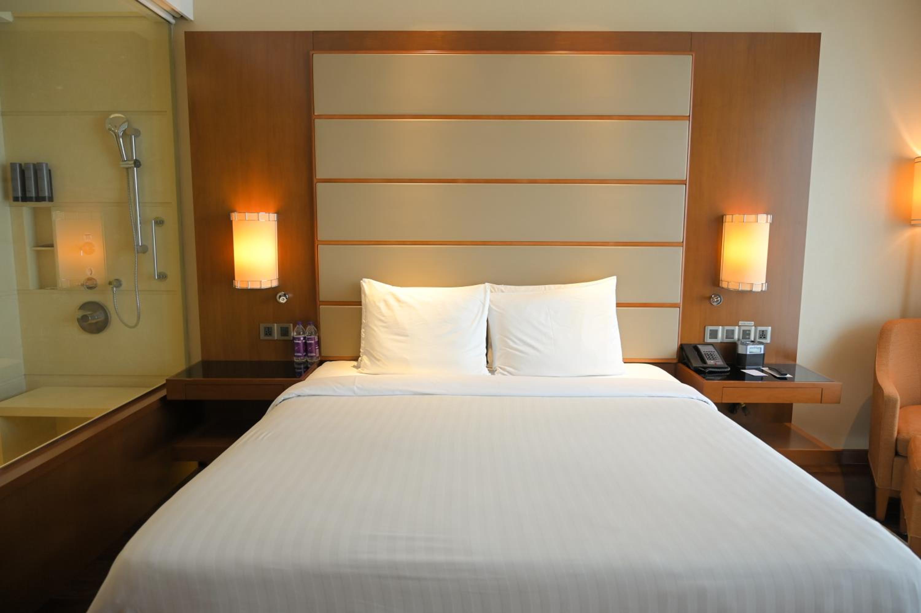 Deluxe King Room, INR 500 Hotel Credit per room per night at Courtyard by Marriott Kochi Airport Deluxe King Room, INR 500 Hotel Credit per room per night at Courtyard by Marriott Kochi Airport