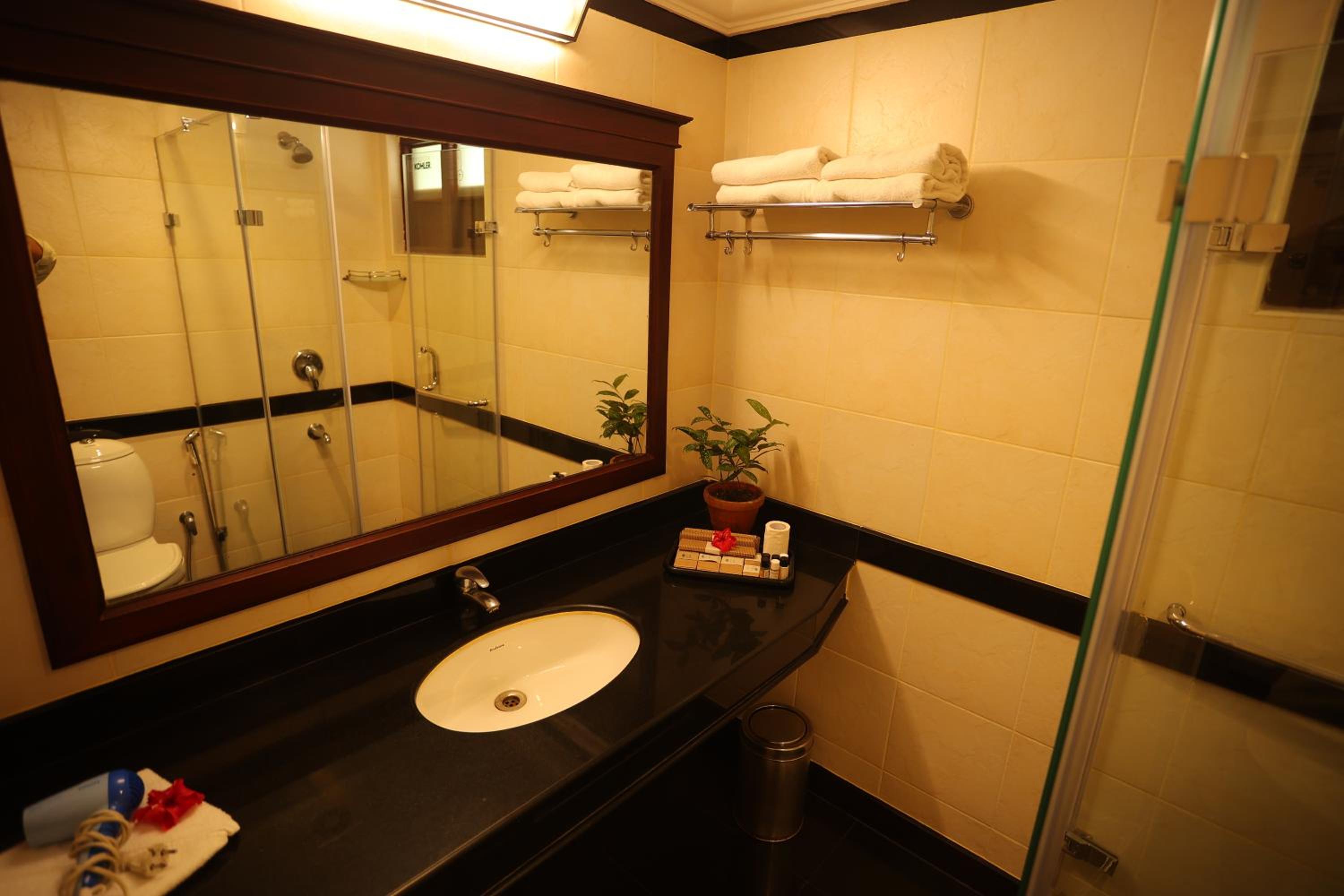 Standard Double or Twin Room photo 2