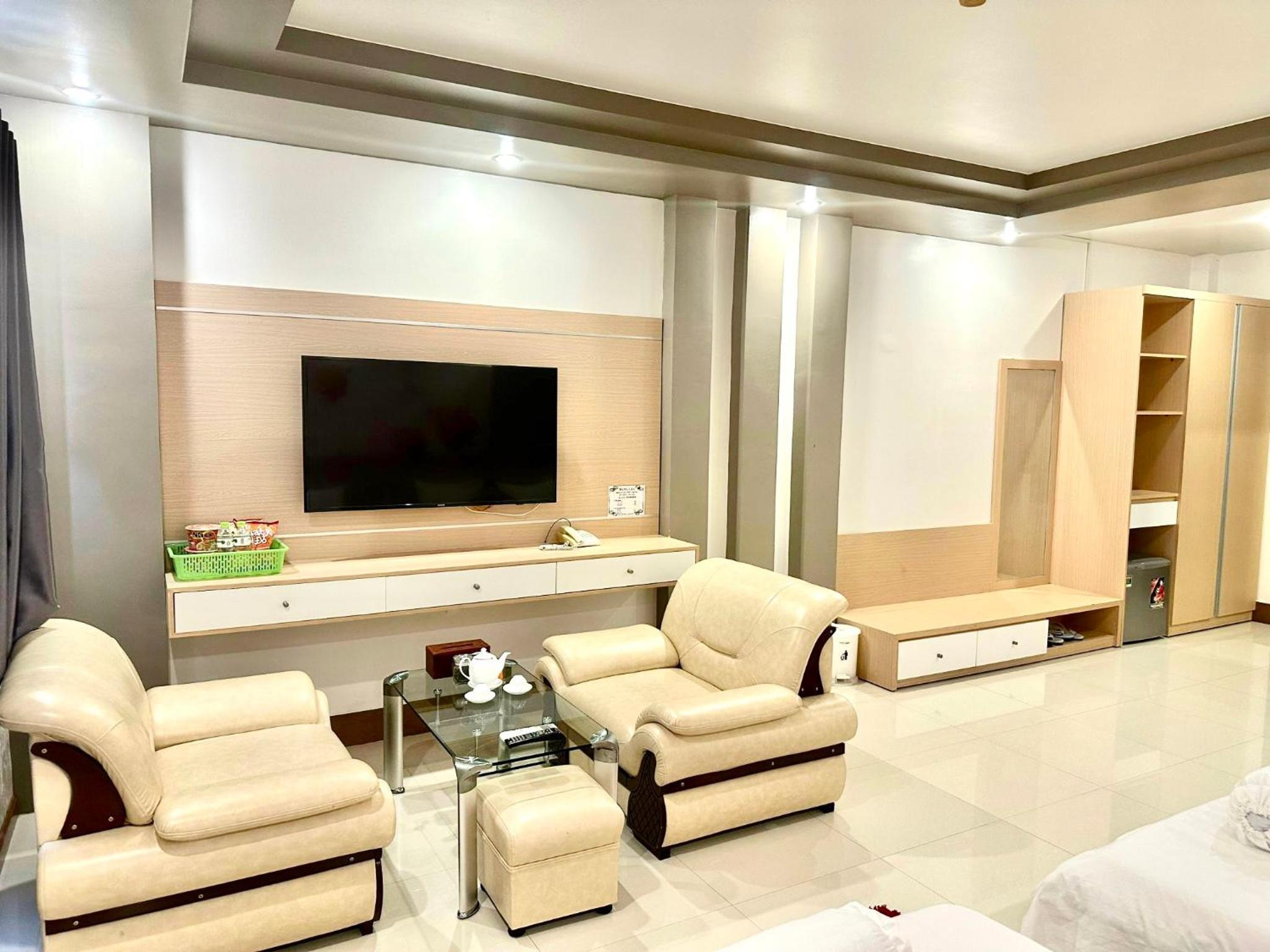 Quadruple Room - Photo 8