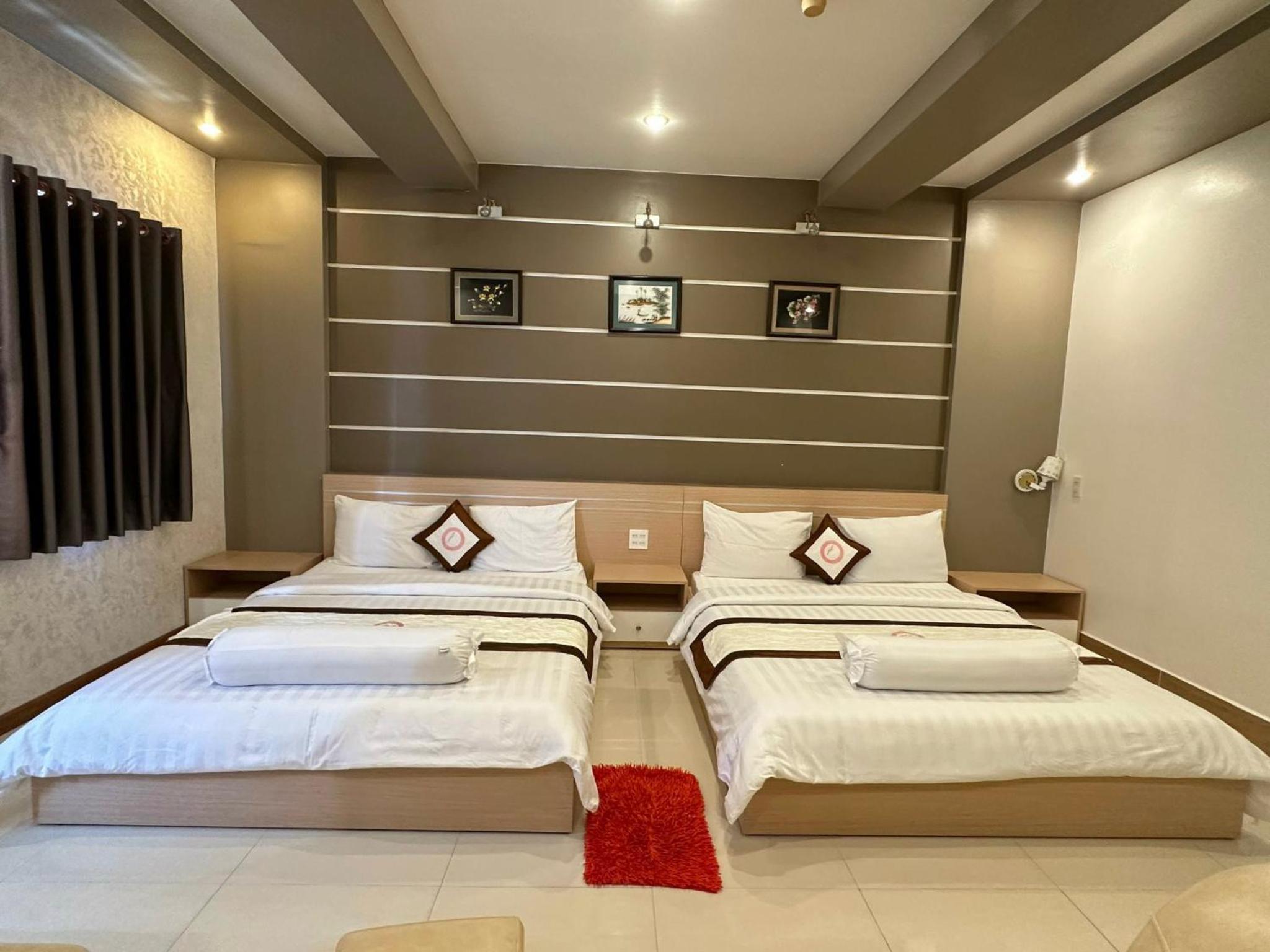 Quadruple Room - Photo 14