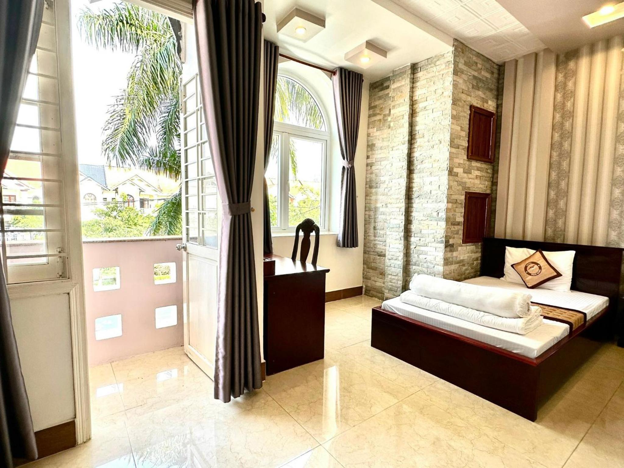 Twin Room - Photo 6