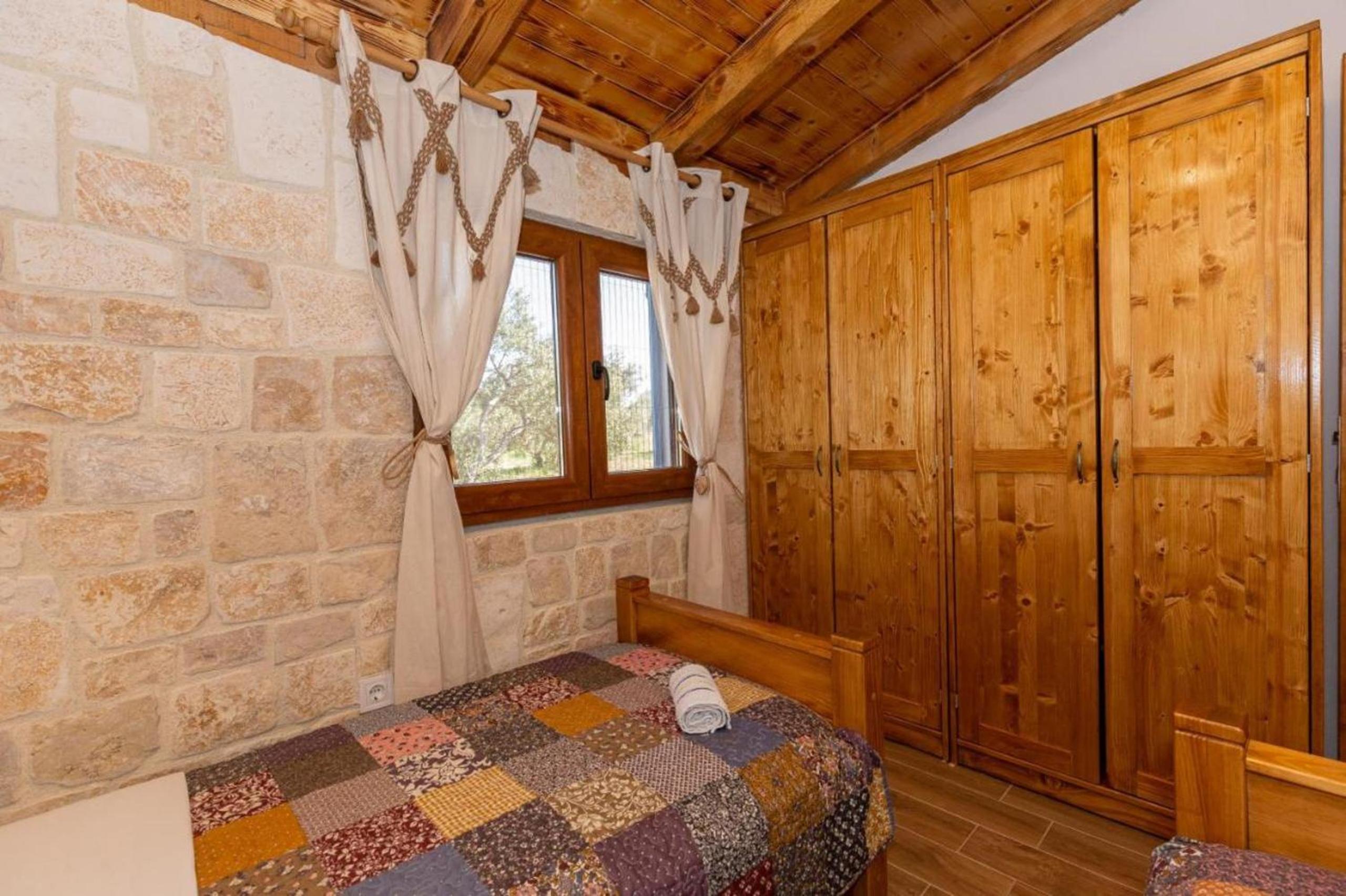 Villa photo 2