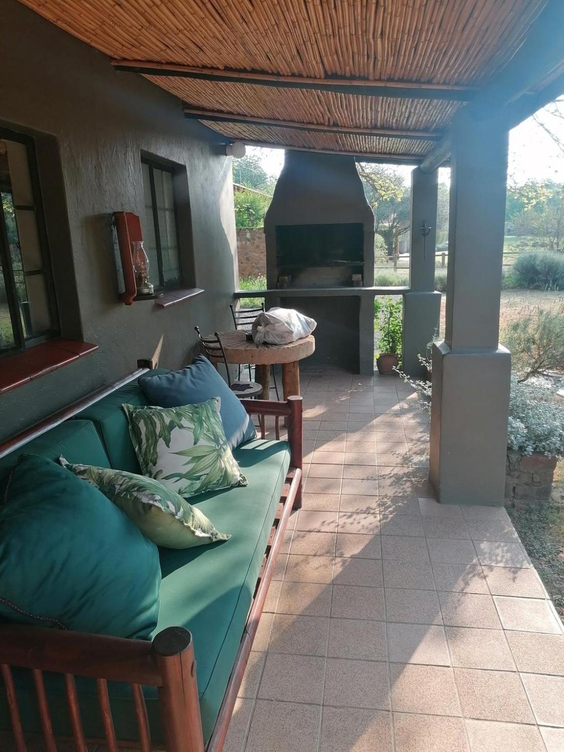 Family Suite with Balcony - Photo 9