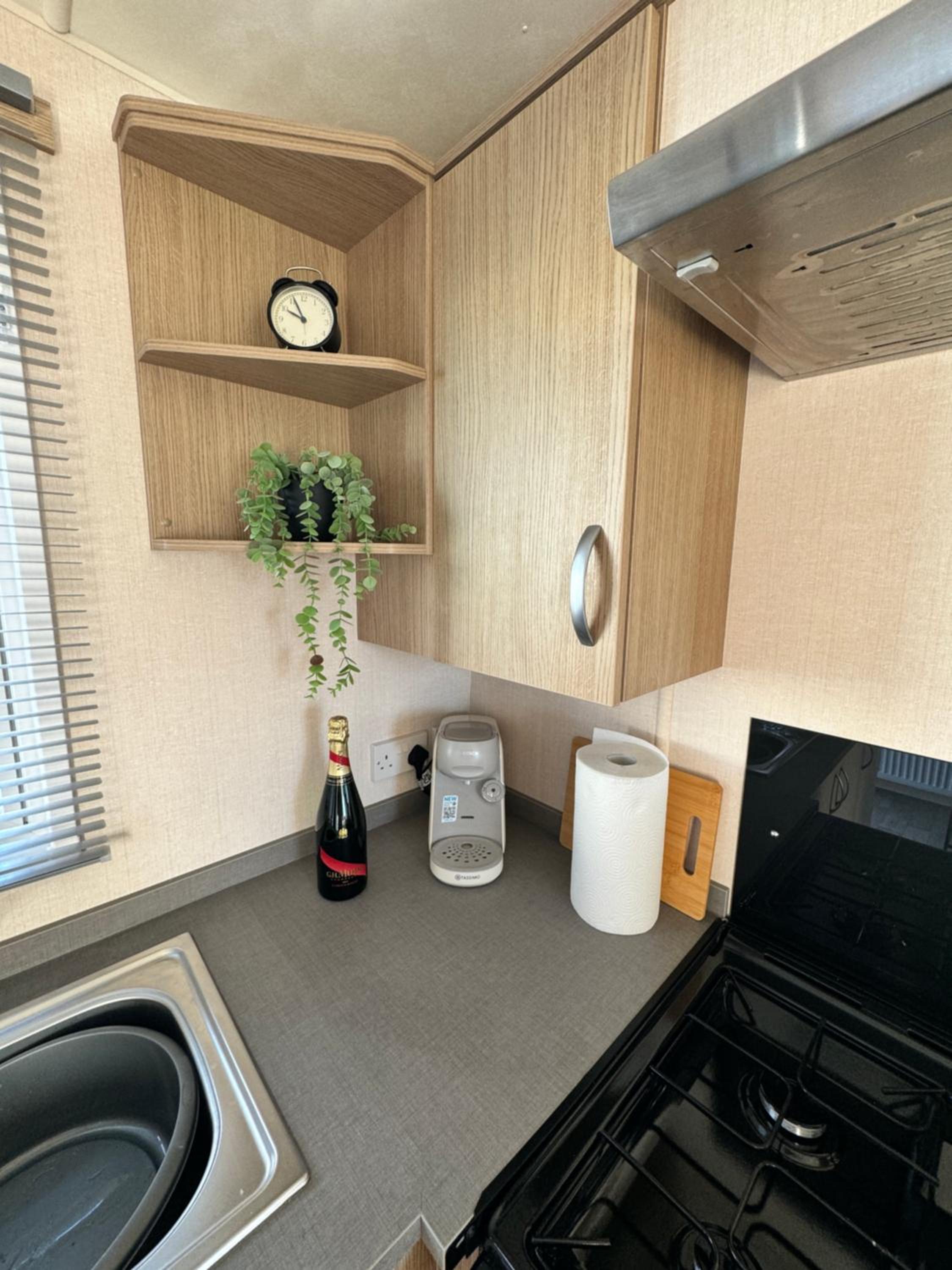 Caravan photo 3