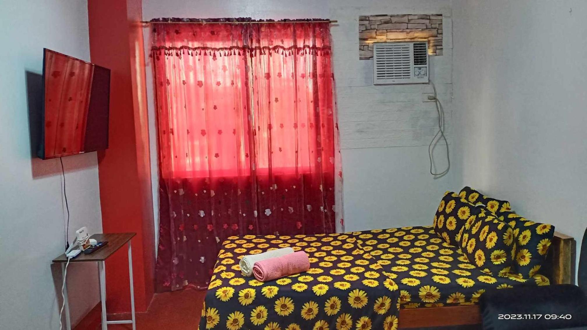 One-Bedroom Apartment - Photo 25