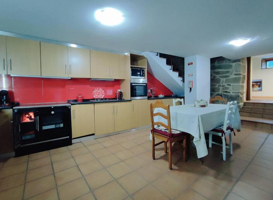 Three-Bedroom House photo 3
