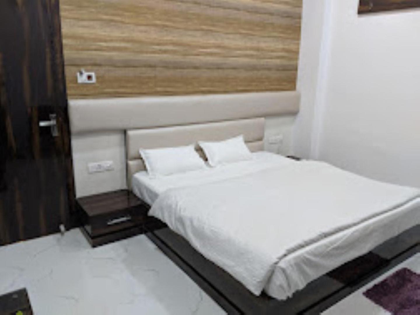 Deluxe Double Room photo 2
