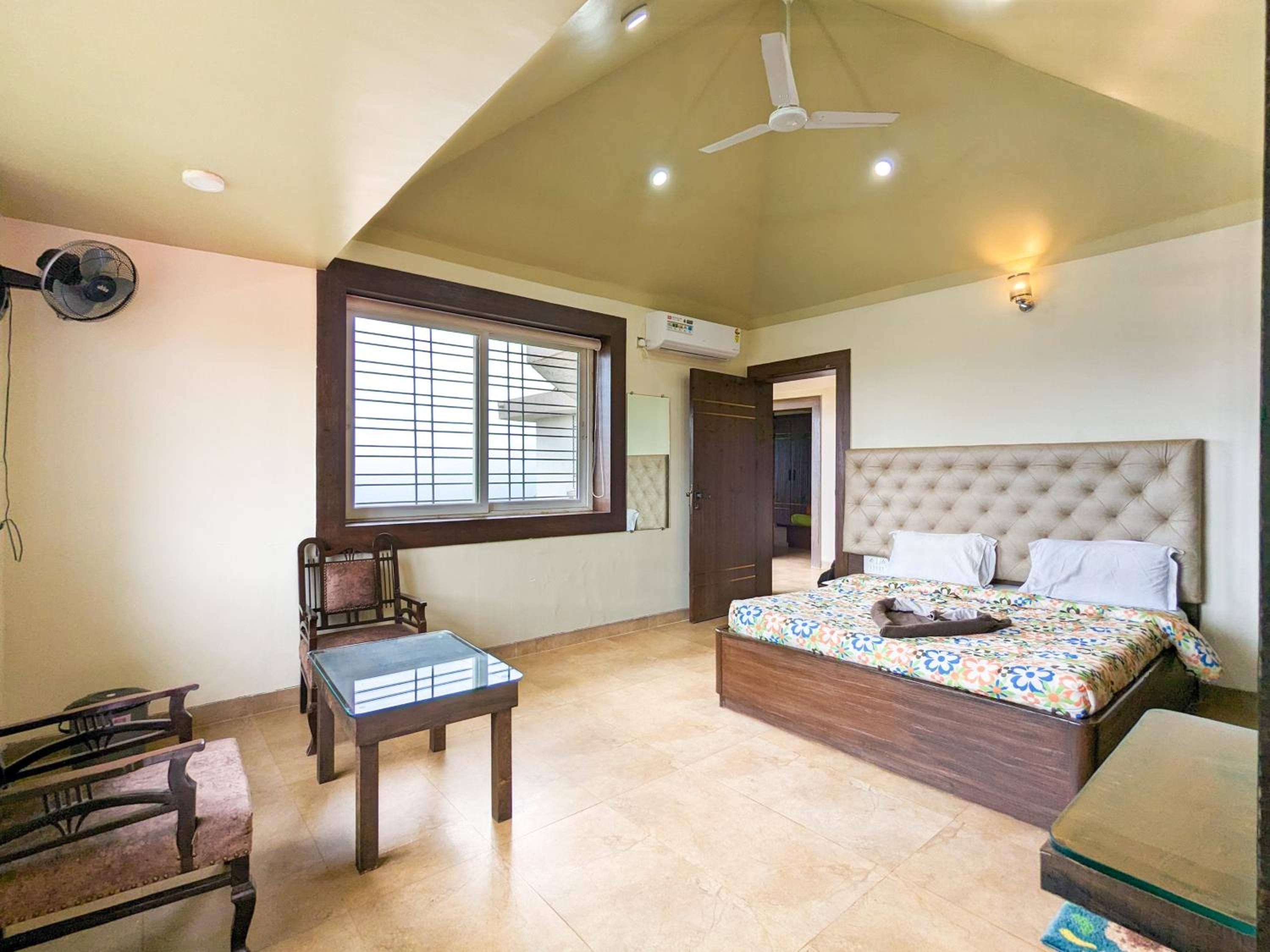 Villa photo 1