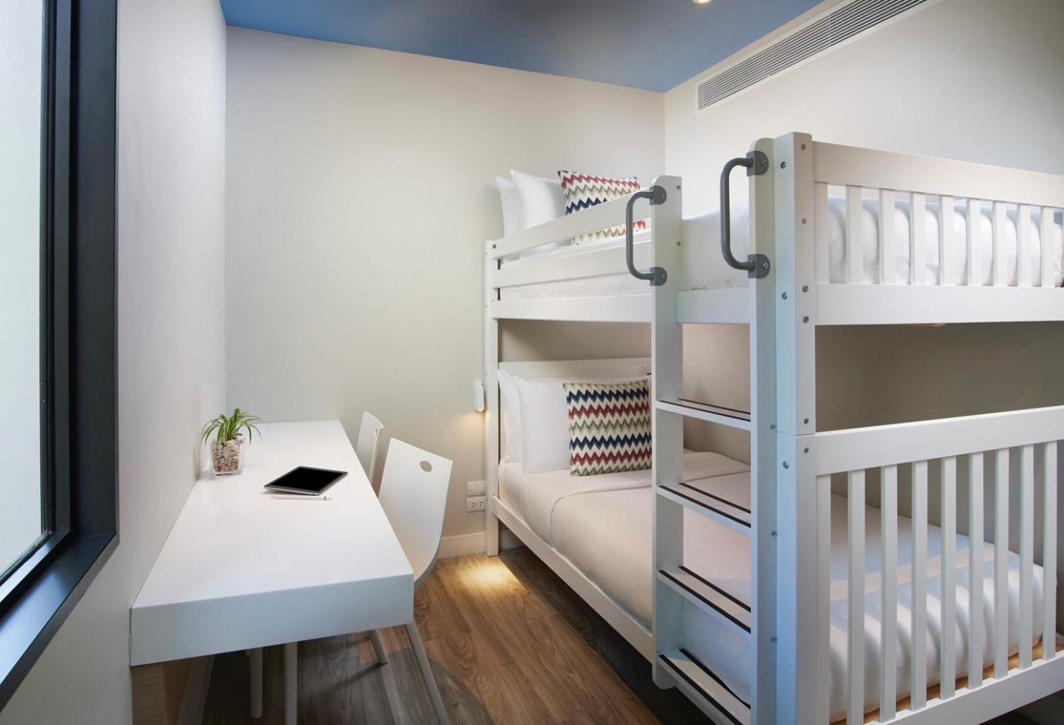 Deluxe Family Bunk Beds - Photo 2