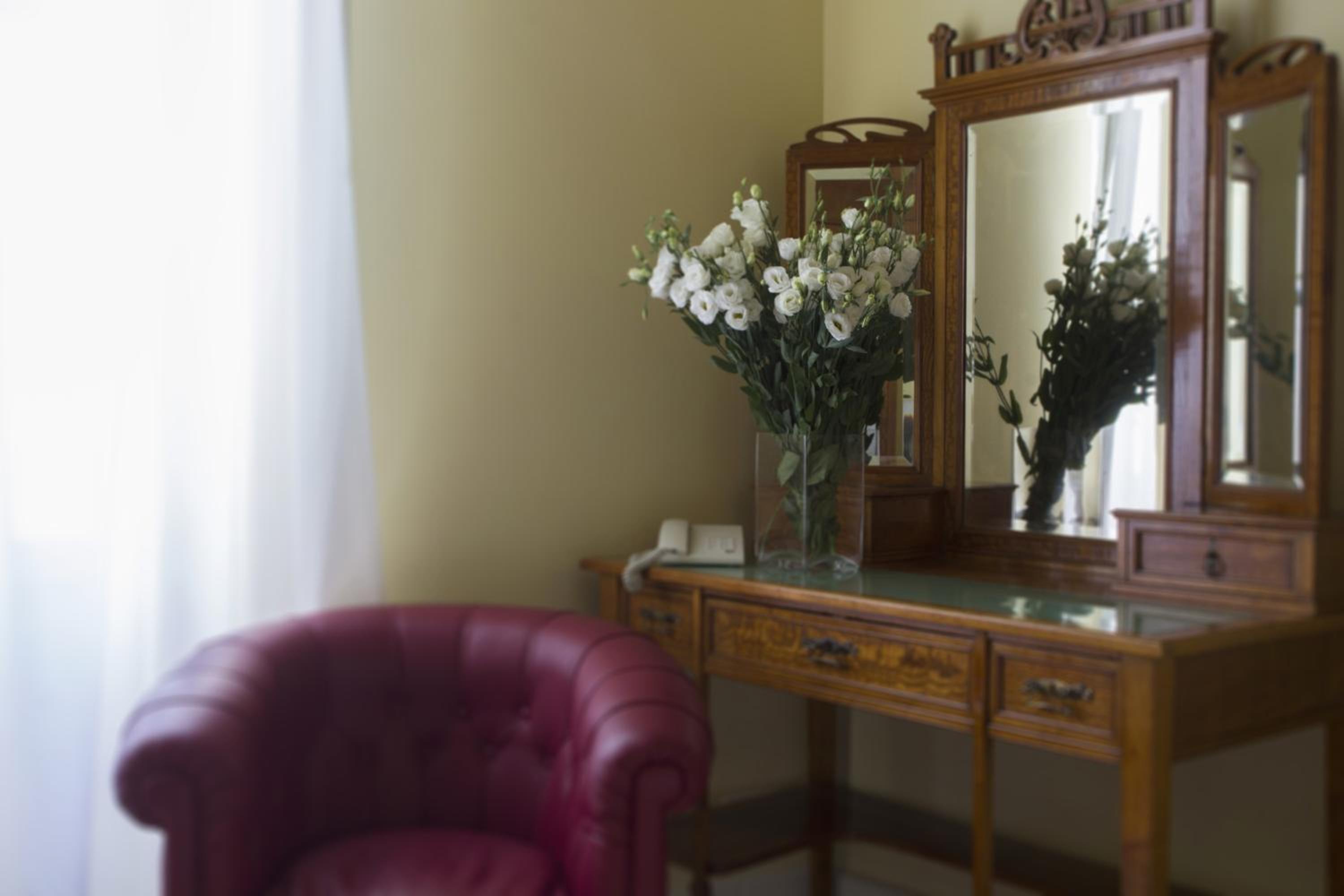 Art Suite - Photo 15