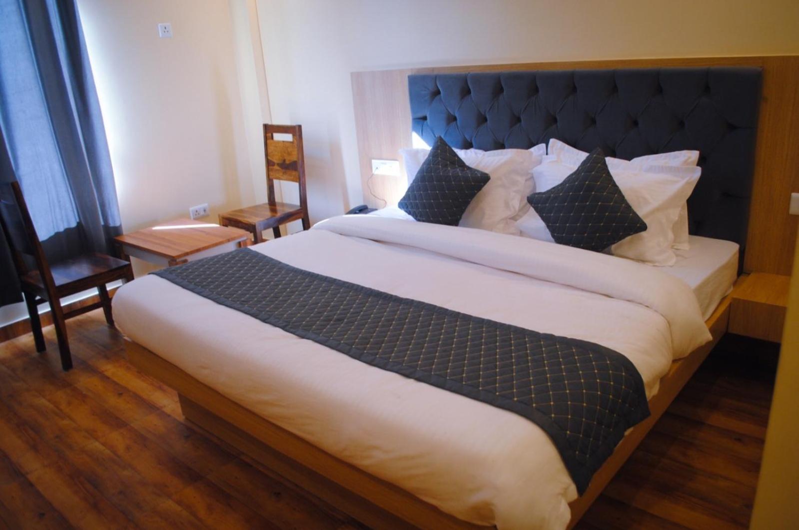 Double Room - Photo 11