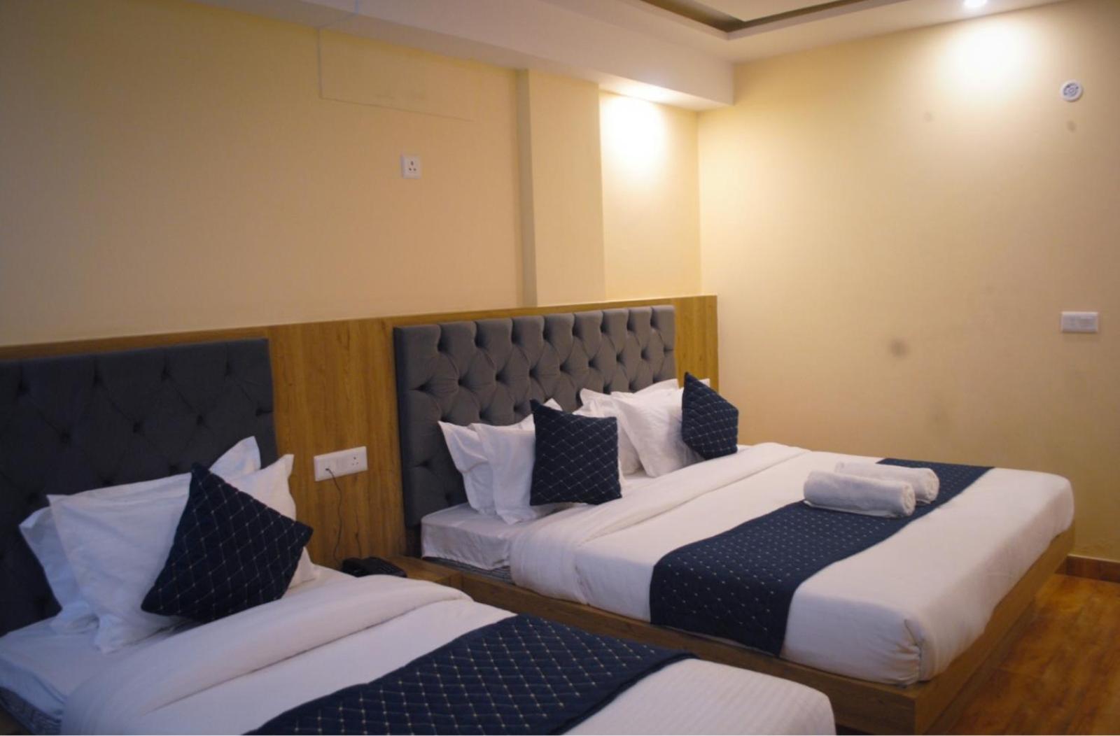 Superior Triple Room - Photo 8