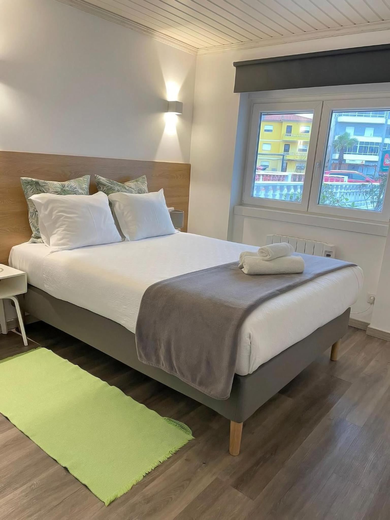 Double Room with Private Bathroom - Photo 4