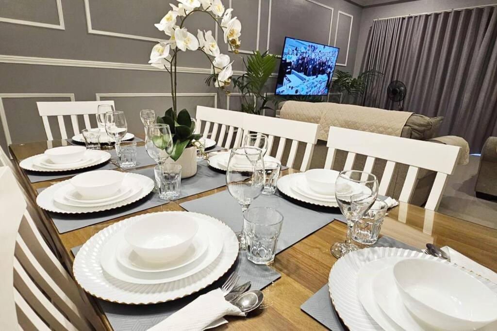 Three-Bedroom Villa photo 2