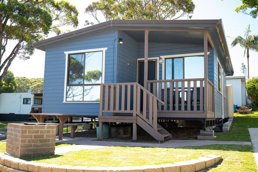 Standard Waterfront Two-Bedroom Cabin photo 3