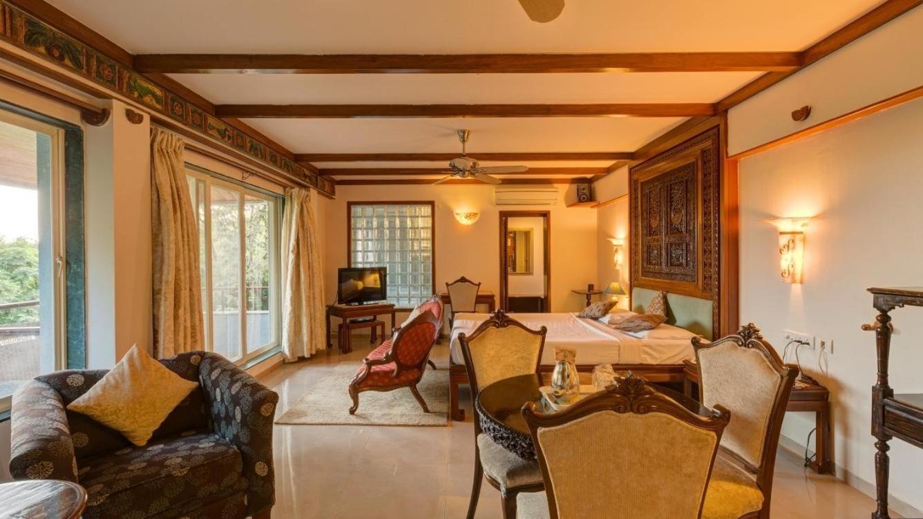 Ixora Suite