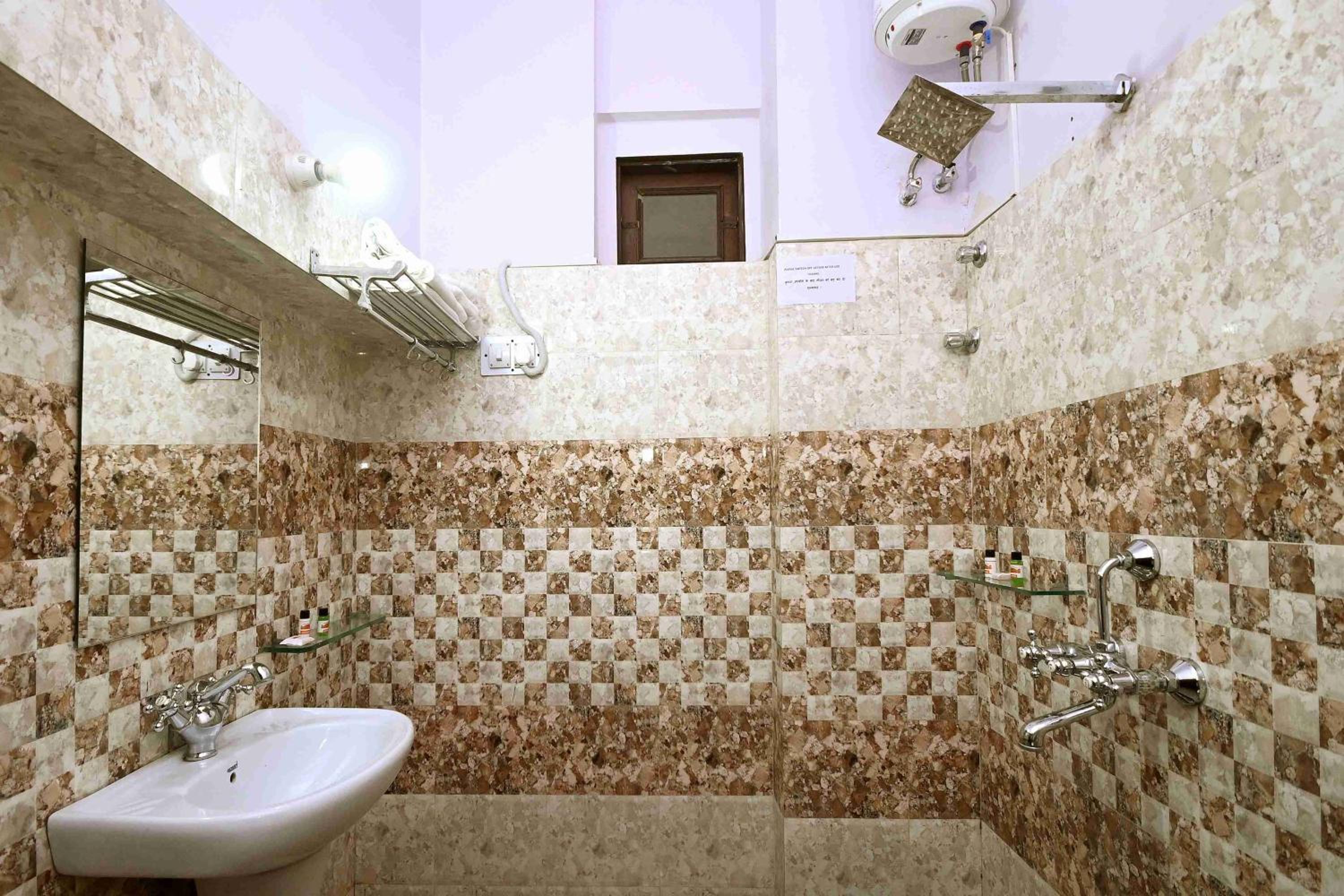 Family Suite - Photo 17