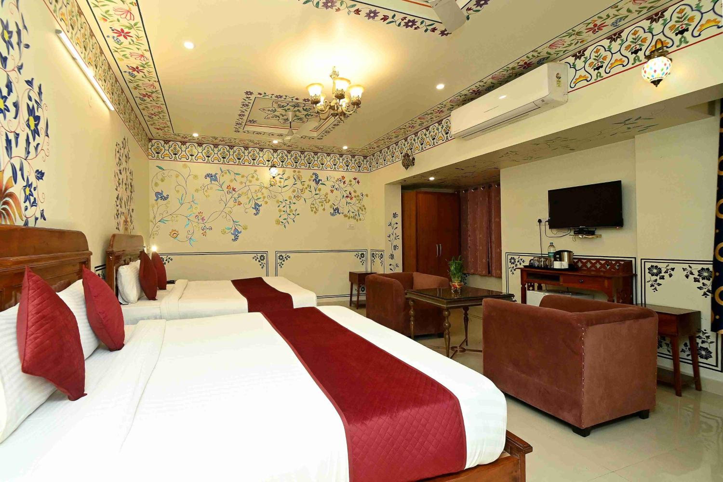 Family Suite - Photo 23