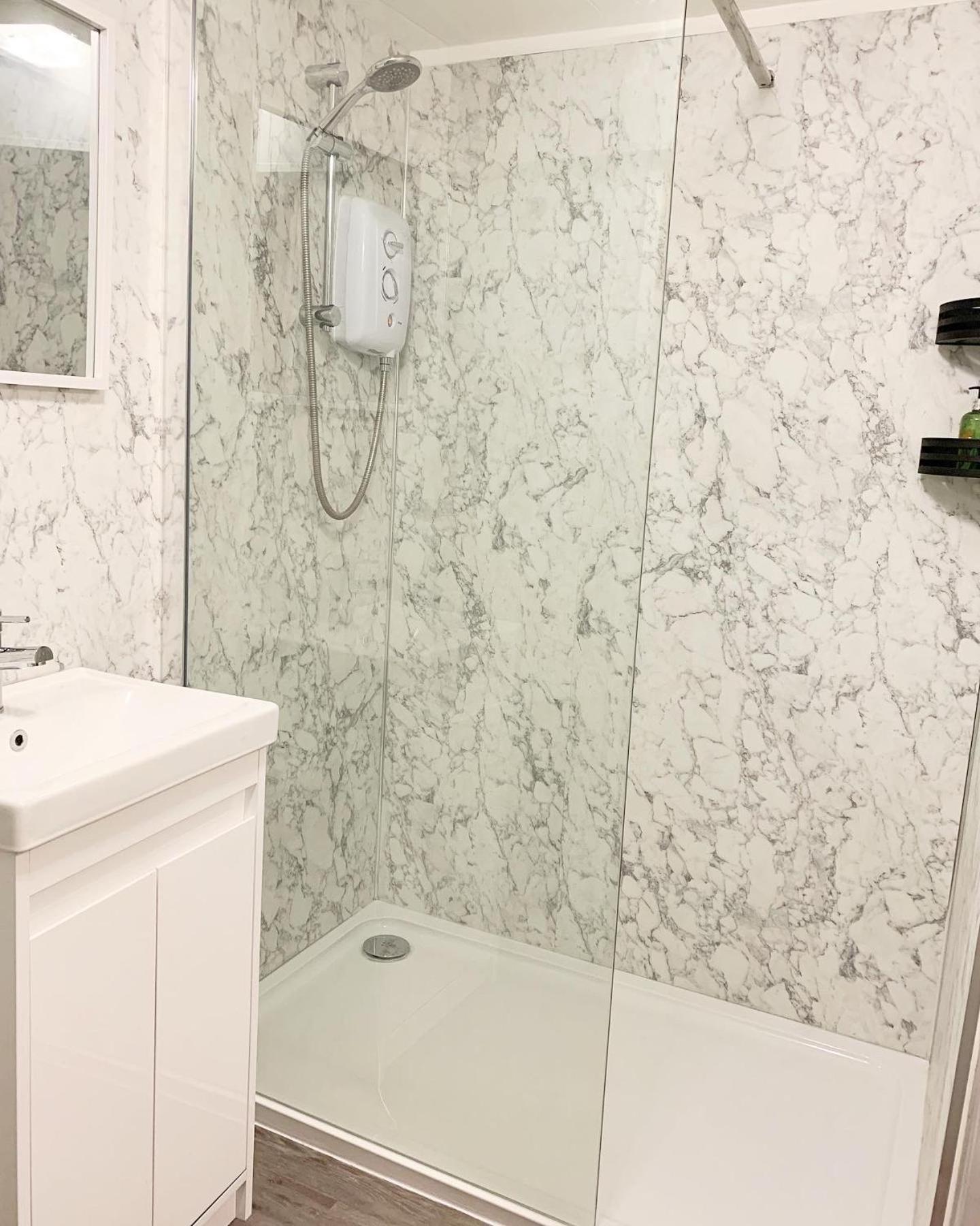 Twin Room with Shower - Photo 3