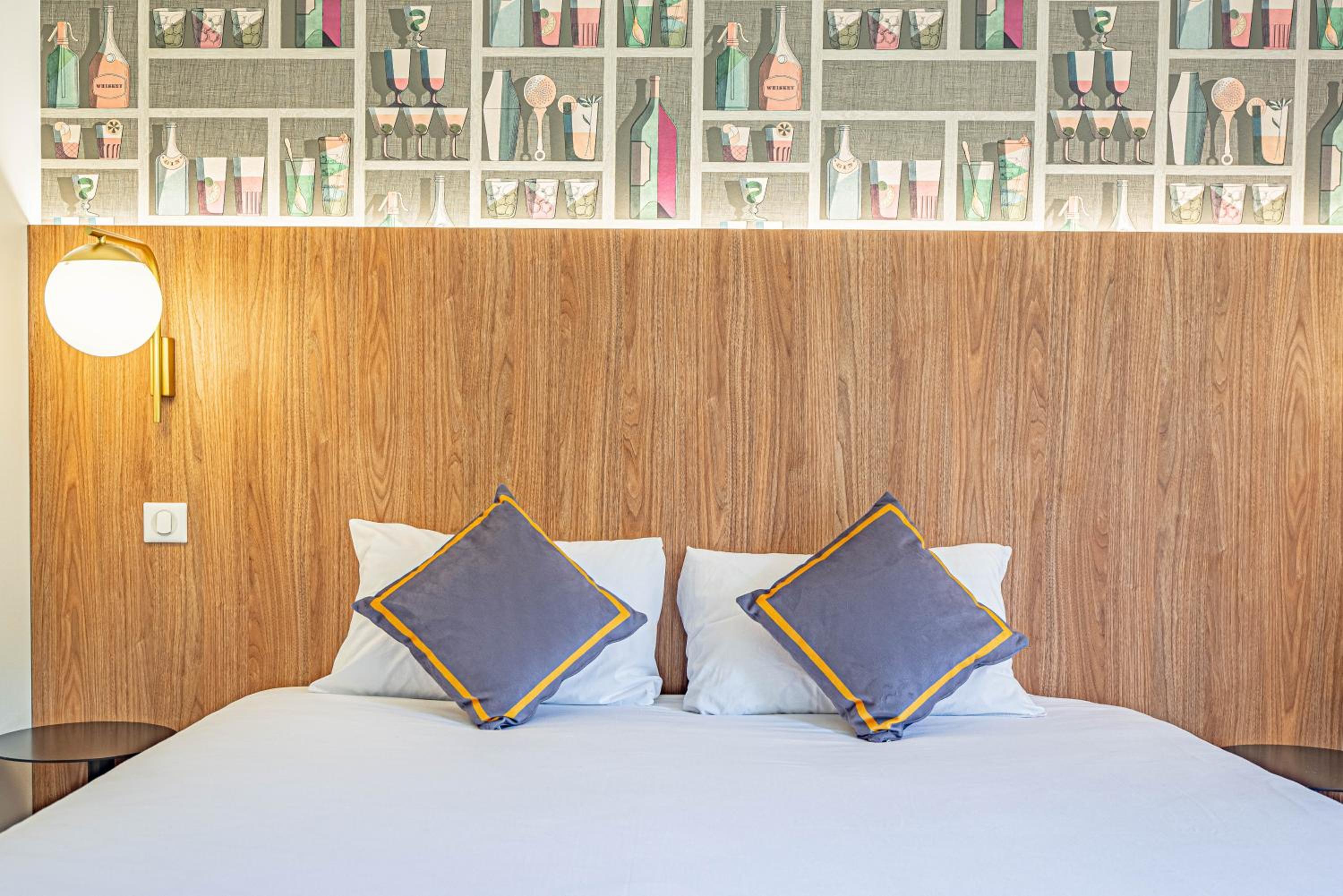 Double Room - Photo 7
