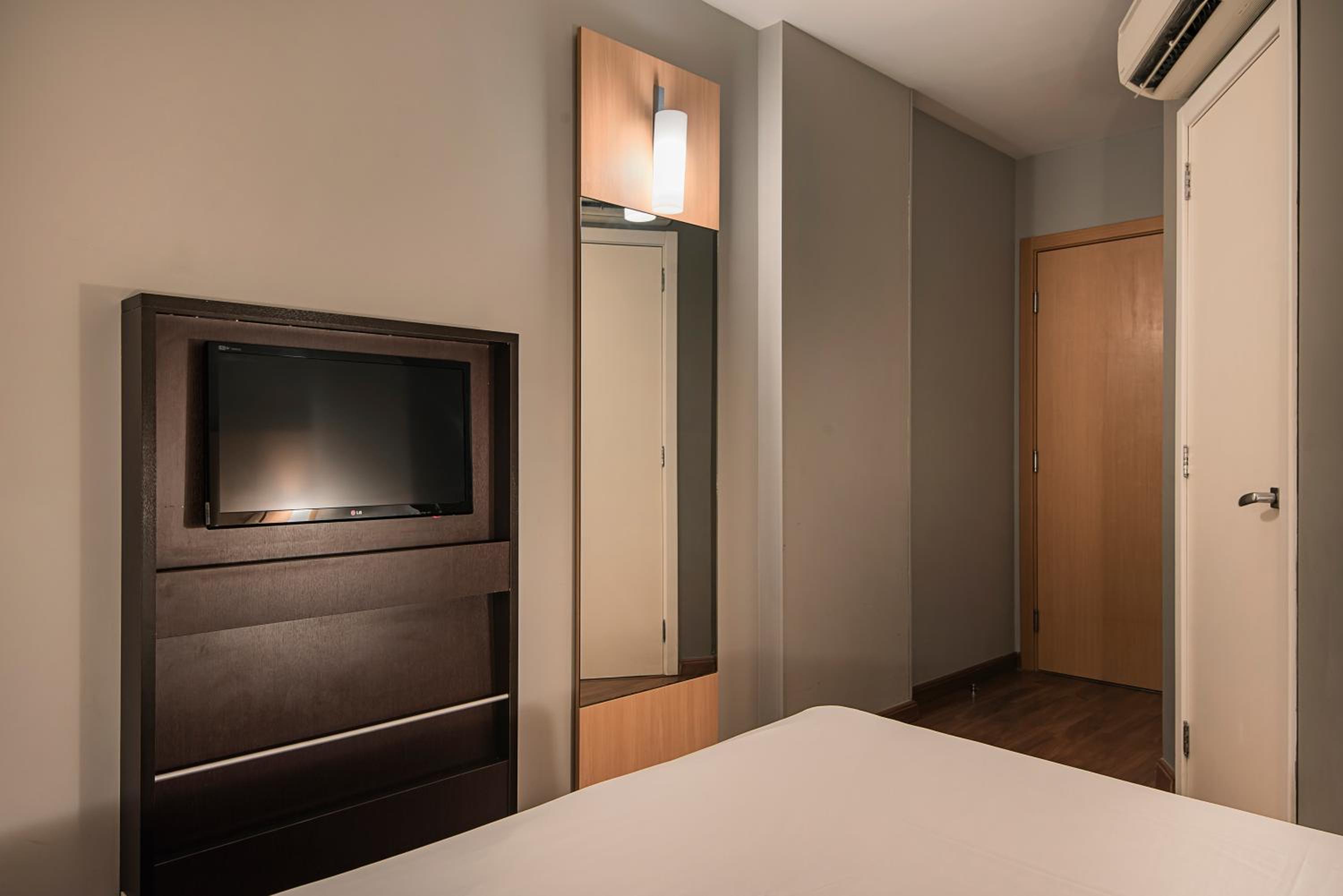 Standard Twin Room photo 3