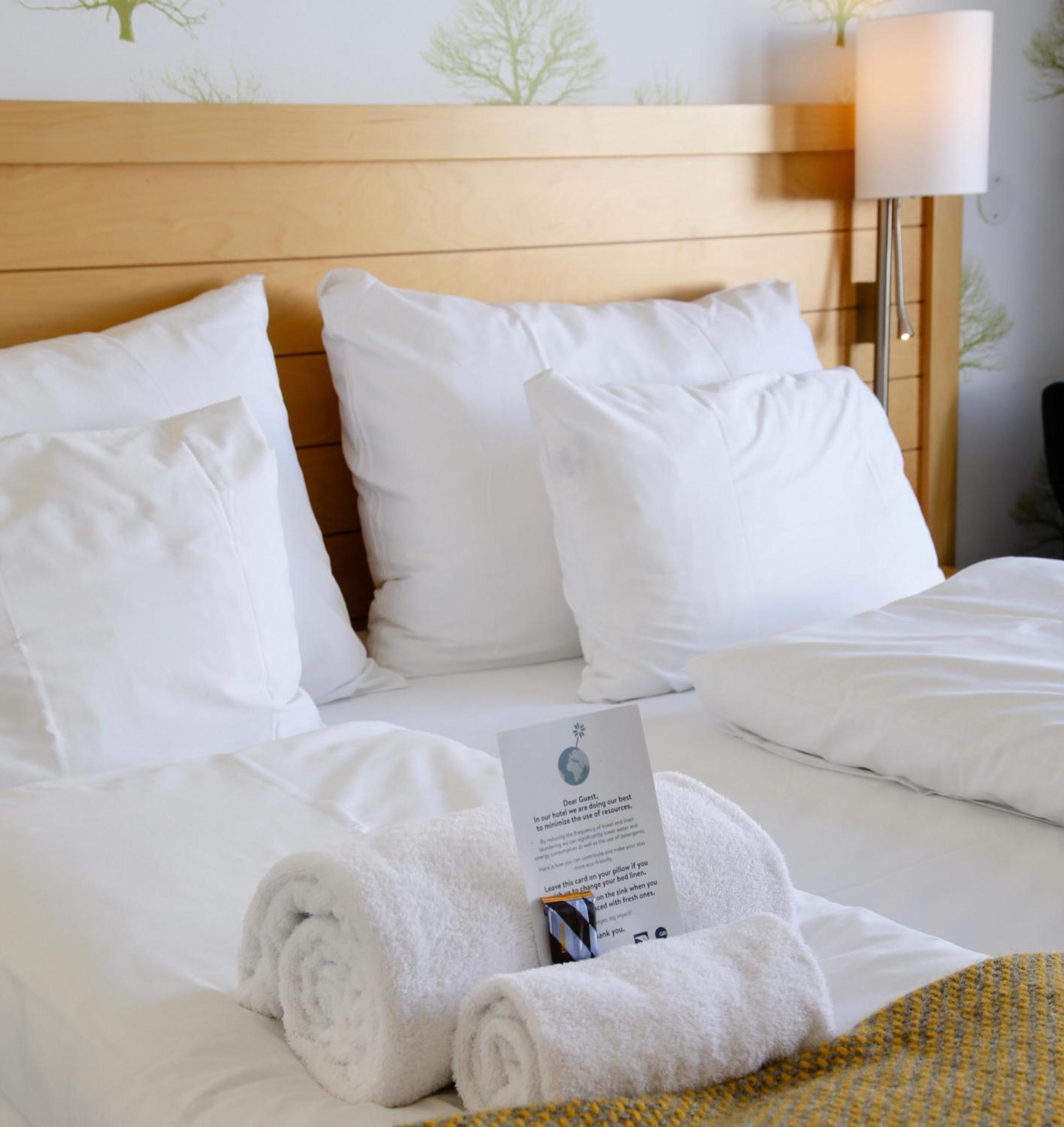 Superior King Room with Balcony and Sea View - Non-Smoking - Photo 2