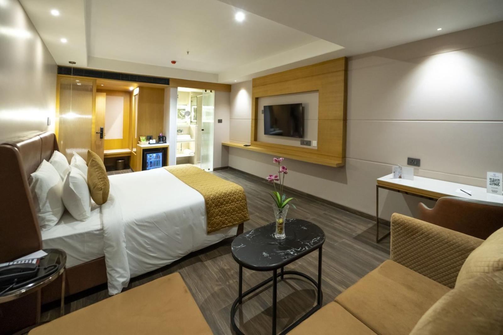Large Double Room photo 1