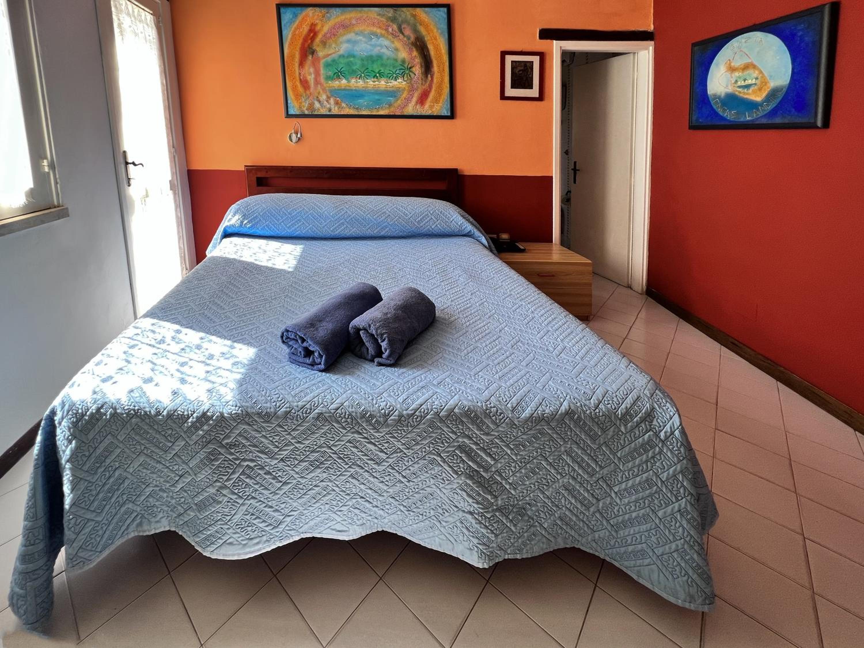 Double Room with Sea View - Photo 3