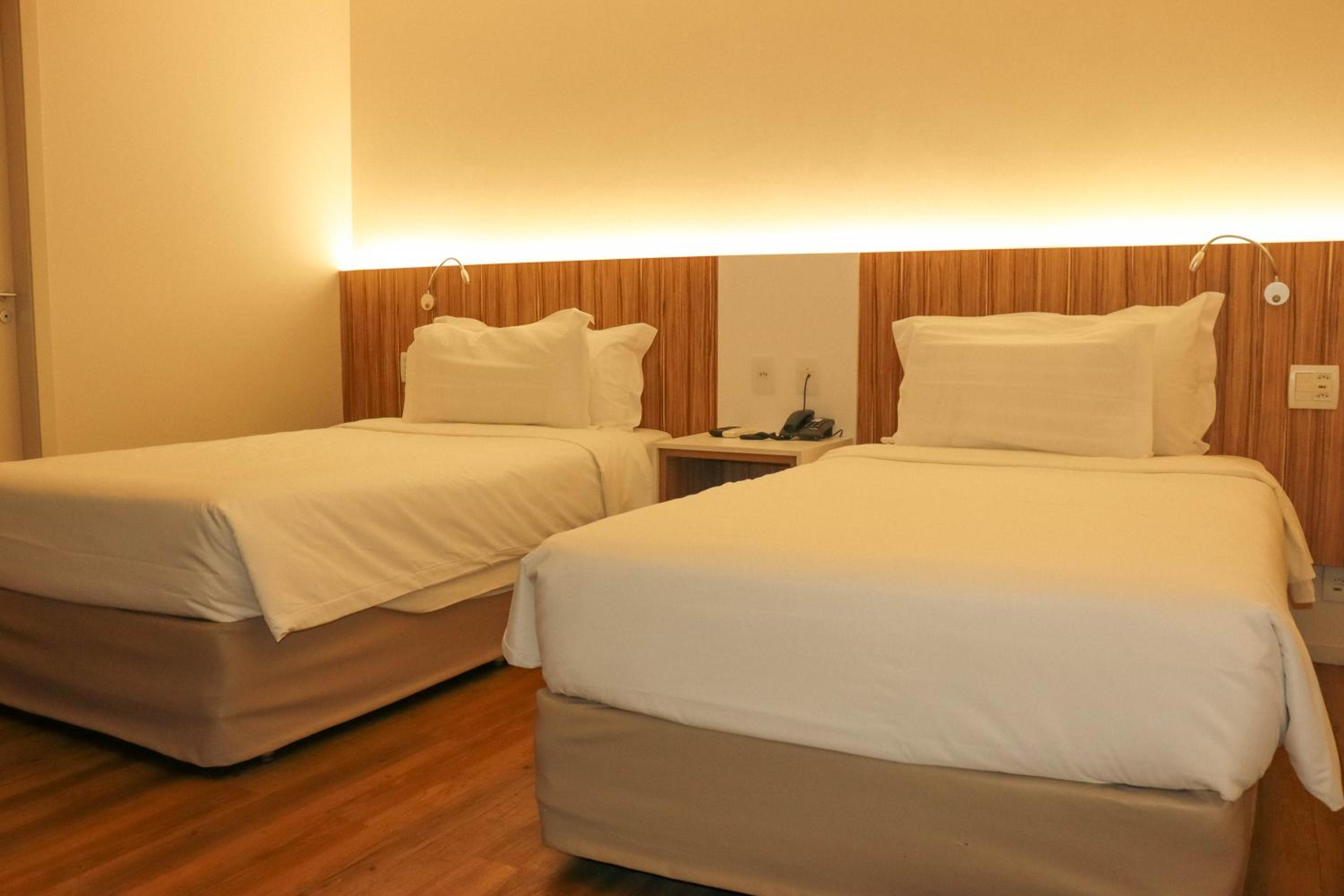 Superior Family Suite - Photo 4
